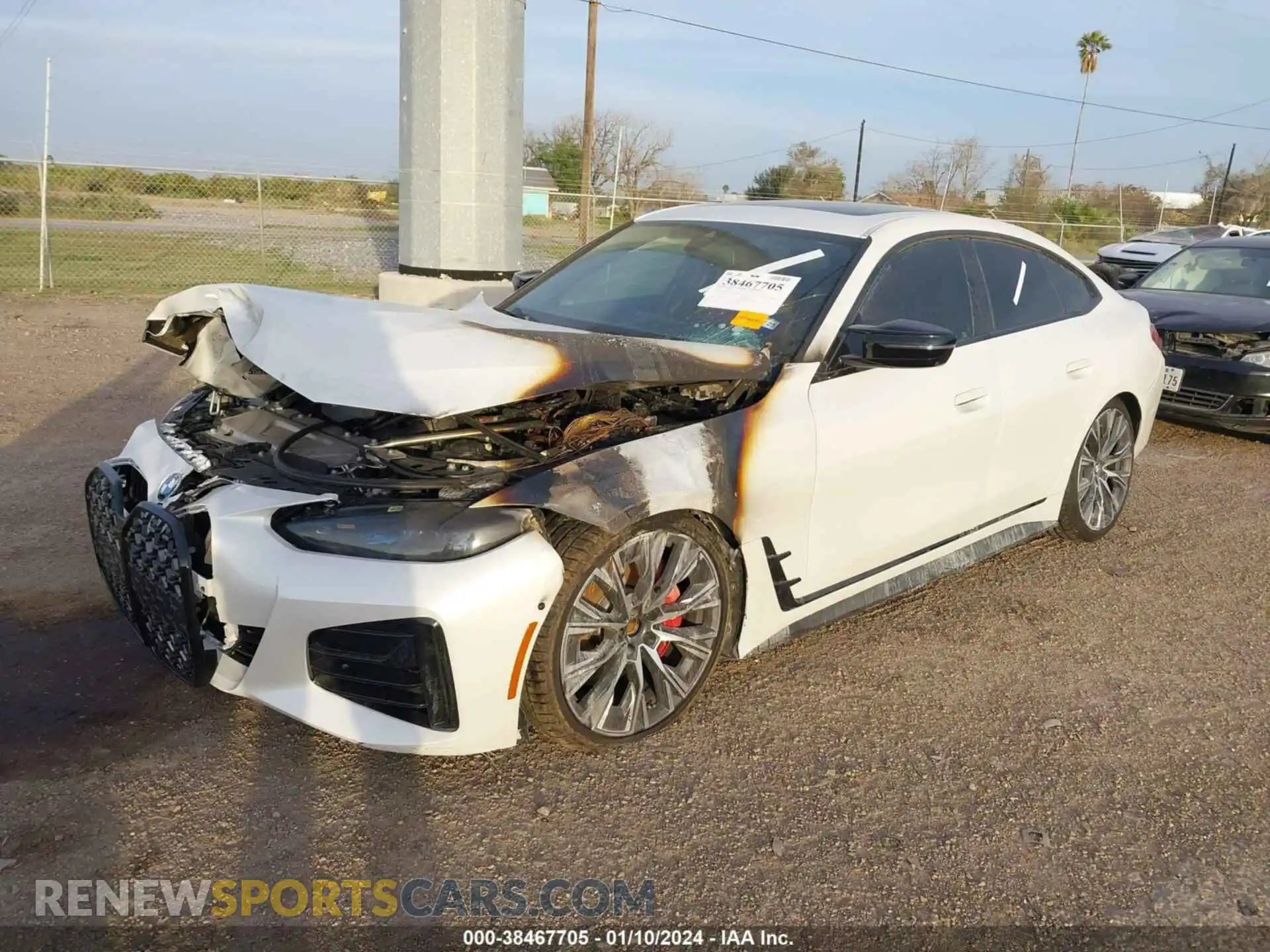2 Photograph of a damaged car WBA63AW01RFR65469 BMW 4 SERIES 2024