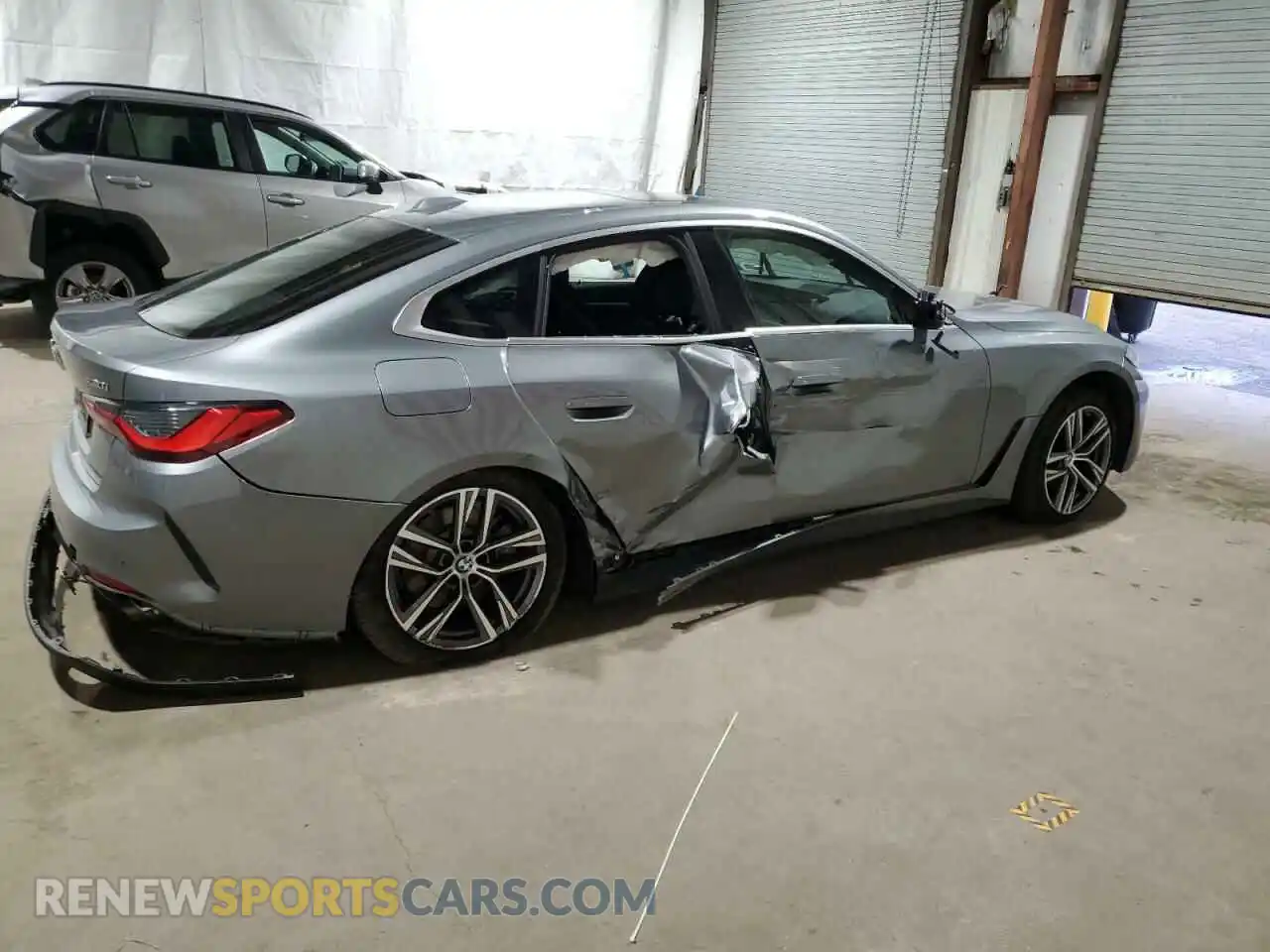 3 Photograph of a damaged car WBA73AV08RFT32344 BMW 4 SERIES 2024