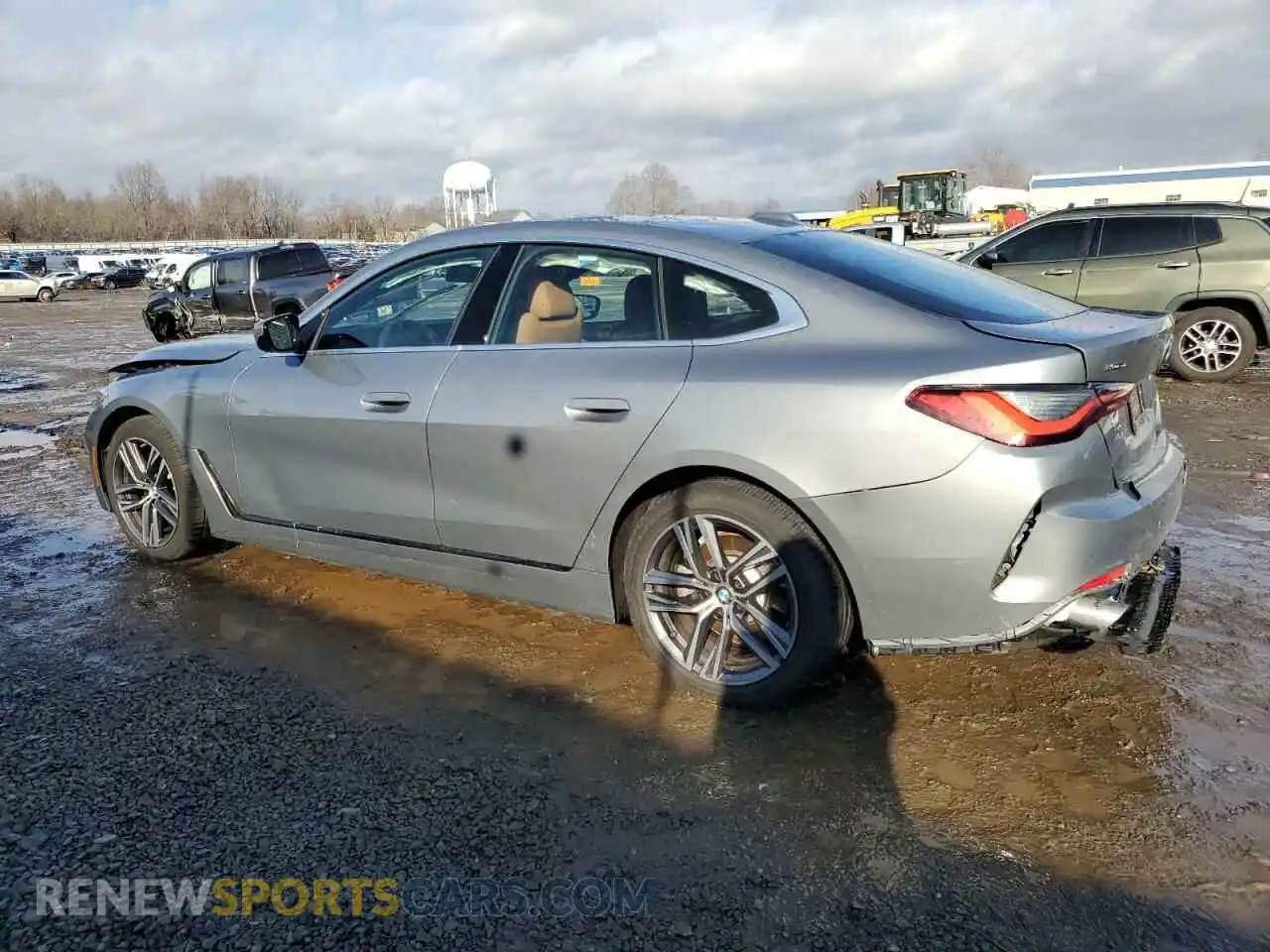 2 Photograph of a damaged car WBA73AV0XRFR18687 BMW 4 SERIES 2024