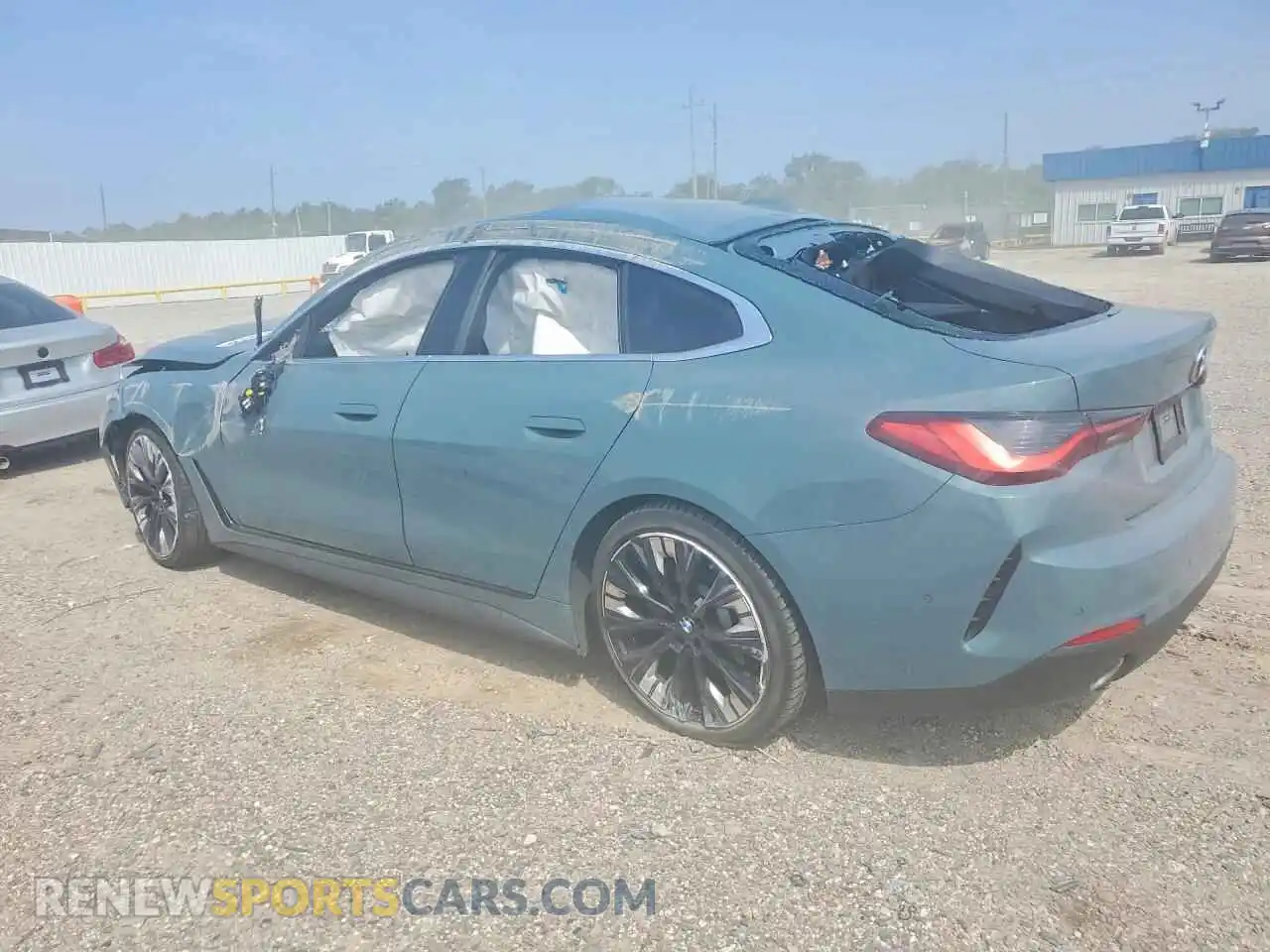 2 Photograph of a damaged car WBA23FB02SFV14025 BMW 4 SERIES 2025