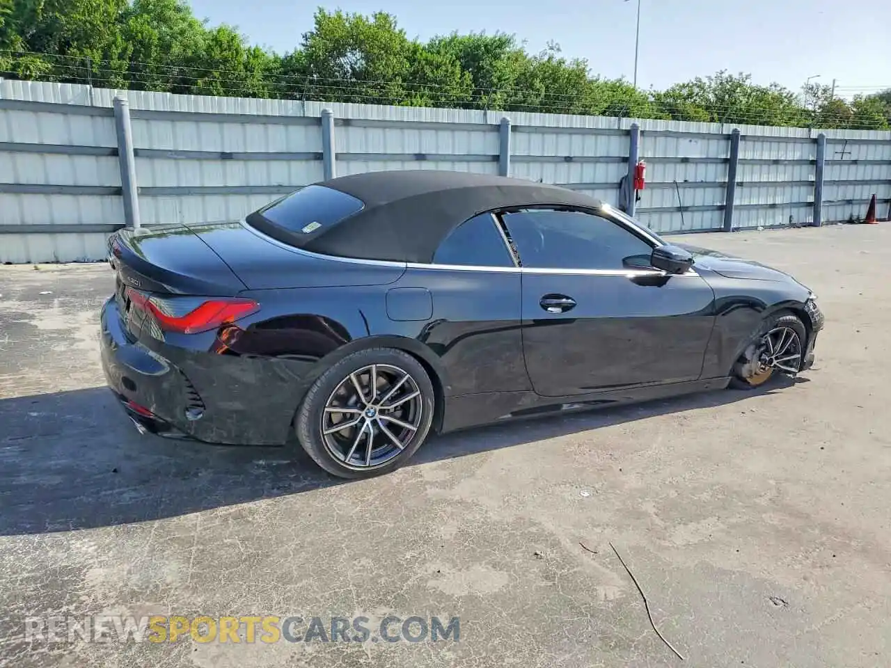 3 Photograph of a damaged car WBA33DB00SCT37470 BMW 4 SERIES 2025