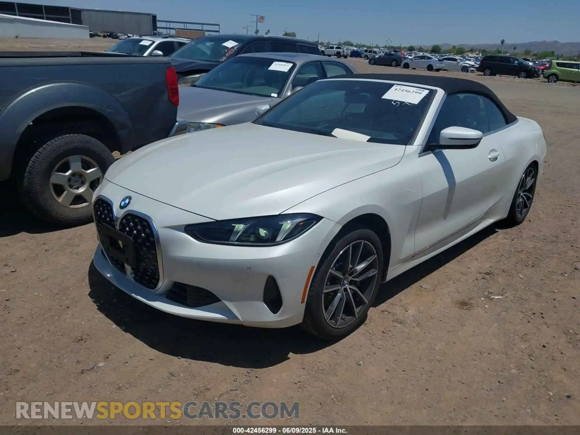 2 fotografías del automóvil dañado WBA33DB09SCT63436 BMW 4 SERIES 2025