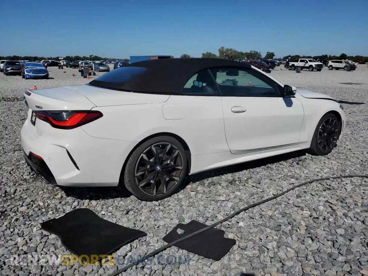3 Фотография поврежденного автомобиля WBA33DB05TCV93928 BMW 4 SERIES 2026