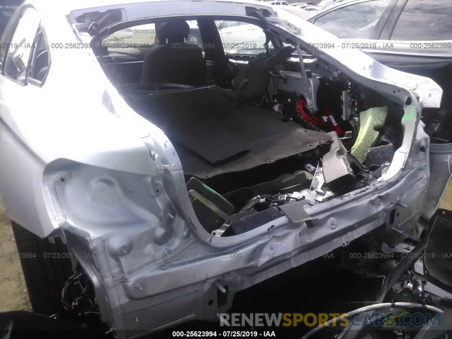 6 Photograph of a damaged car WBA4J1C5XKBM13351 BMW 430I 2019