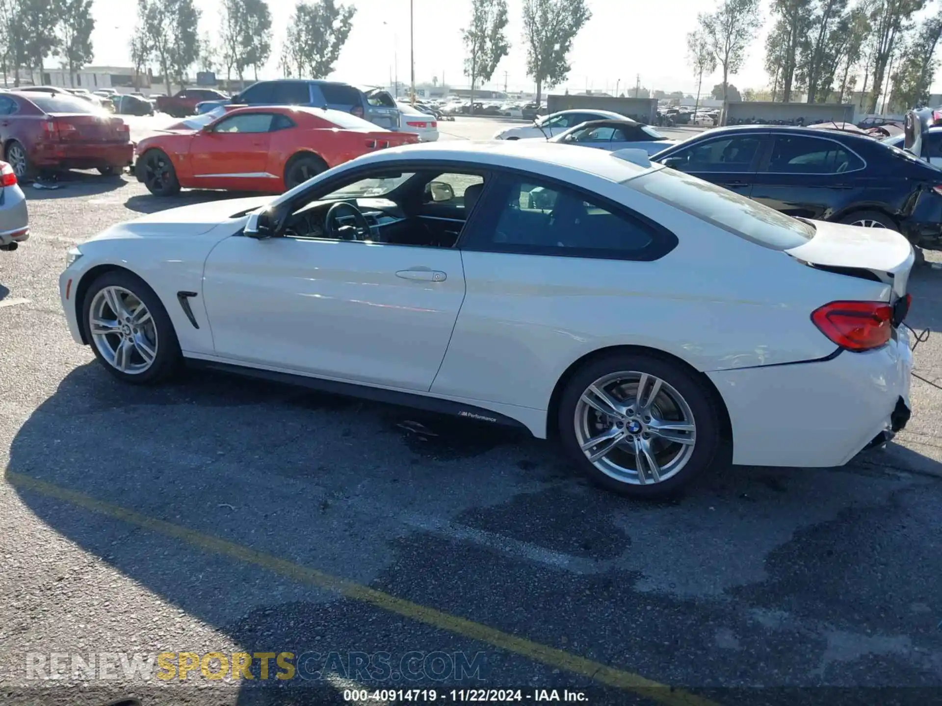 3 Photograph of a damaged car WBA4W3C58KAF91944 BMW 430I 2019