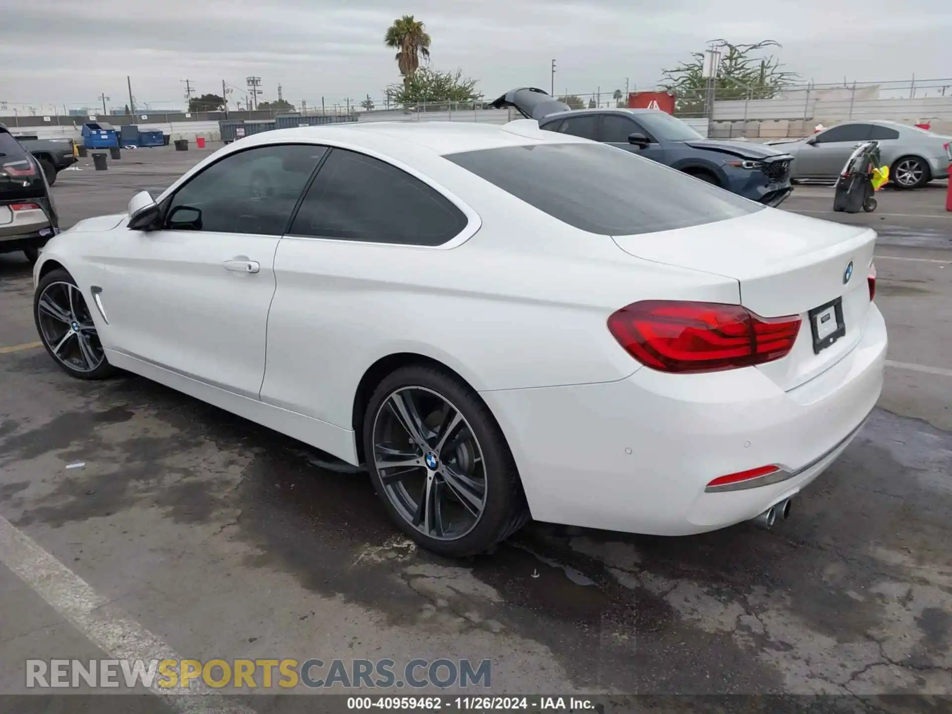 3 Photograph of a damaged car WBA4W3C00LFH73419 BMW 430I 2020