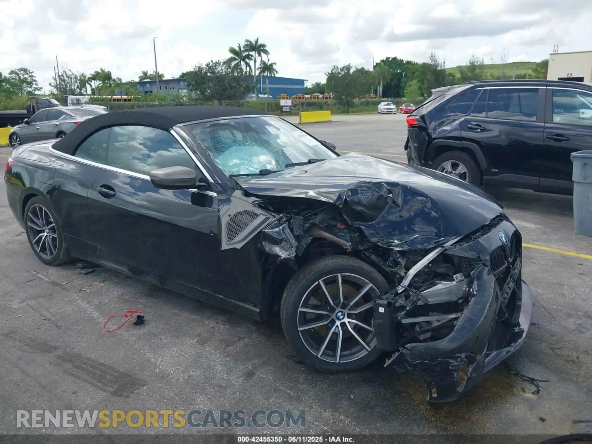 1 Photograph of a damaged car WBA23AT03MCG72348 BMW 430I 2021