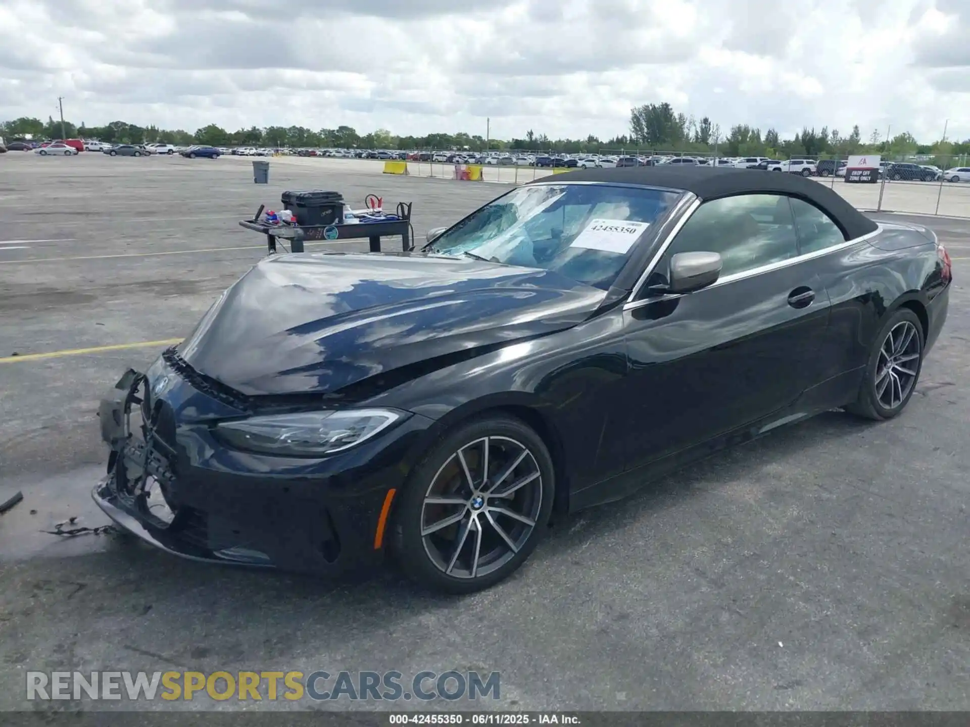 2 Photograph of a damaged car WBA23AT03MCG72348 BMW 430I 2021