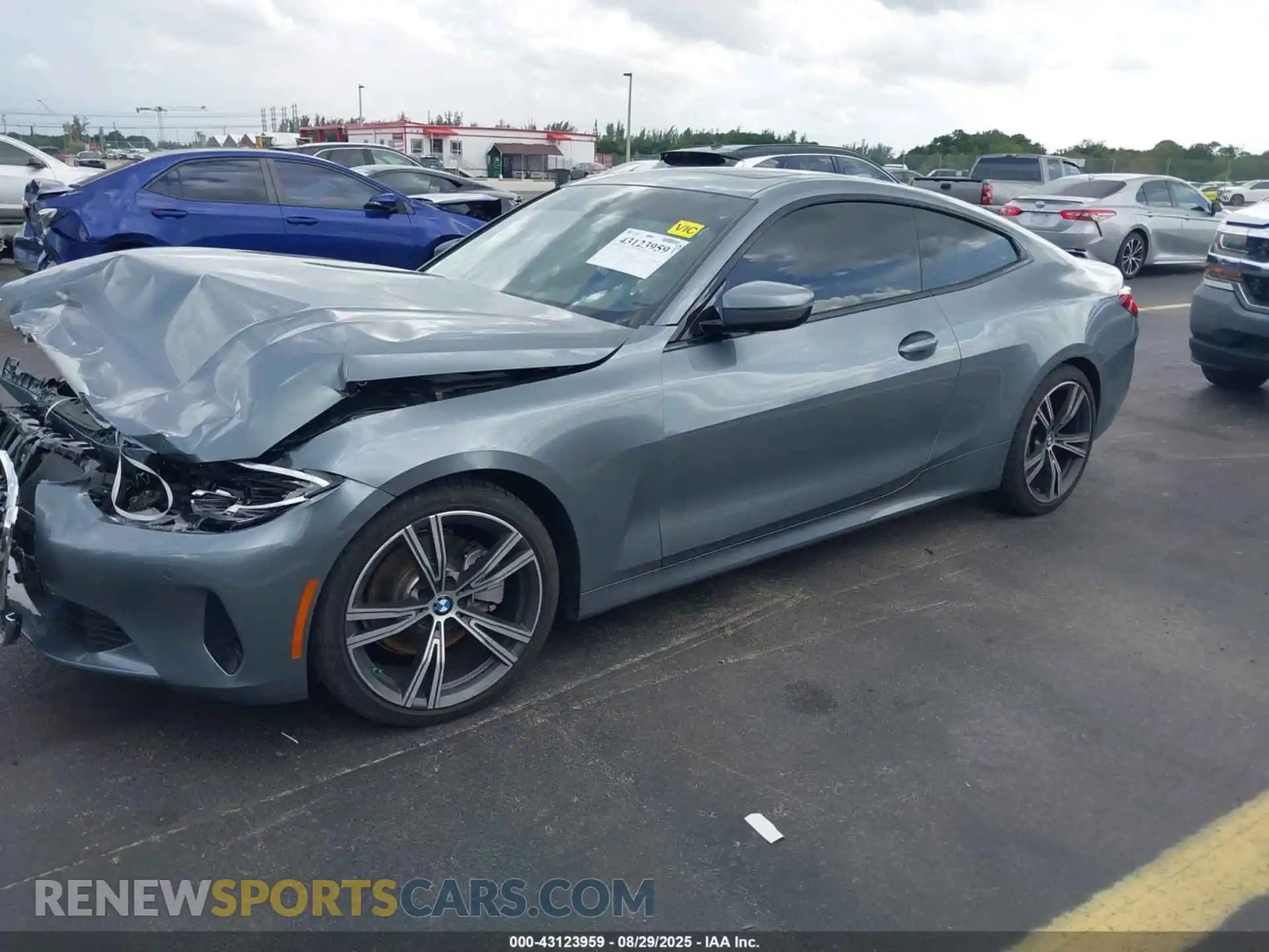 2 Photograph of a damaged car WBA53AP08MCG40051 BMW 430I 2021