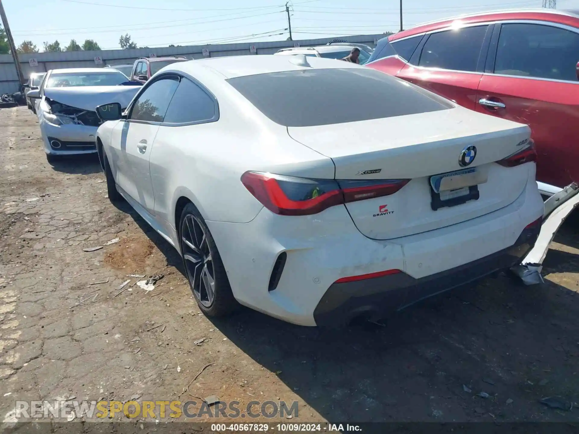 3 Photograph of a damaged car WBA73AP01MCF33948 BMW 430I 2021