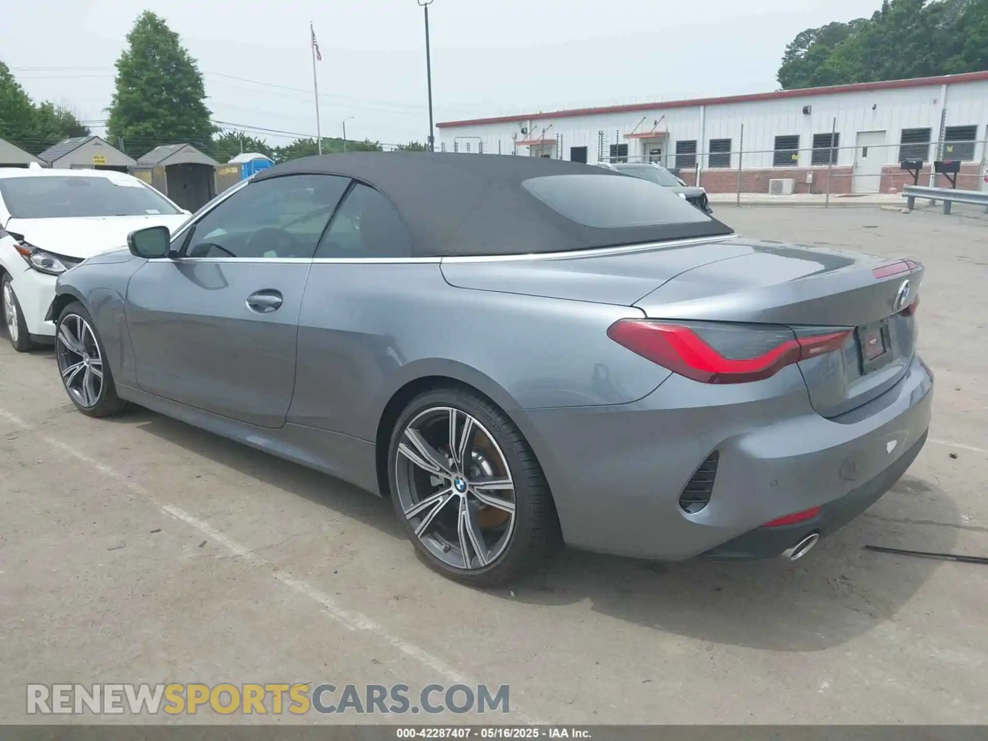 3 Photograph of a damaged car WBA23AT09NCJ64044 BMW 430I 2022