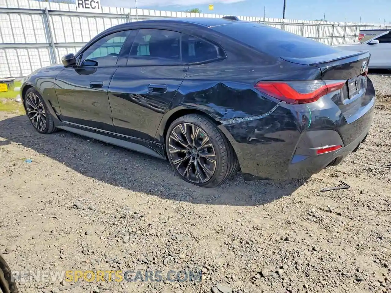 2 Фотография поврежденного автомобиля WBA63AV03NFM09028 BMW 430I 2022