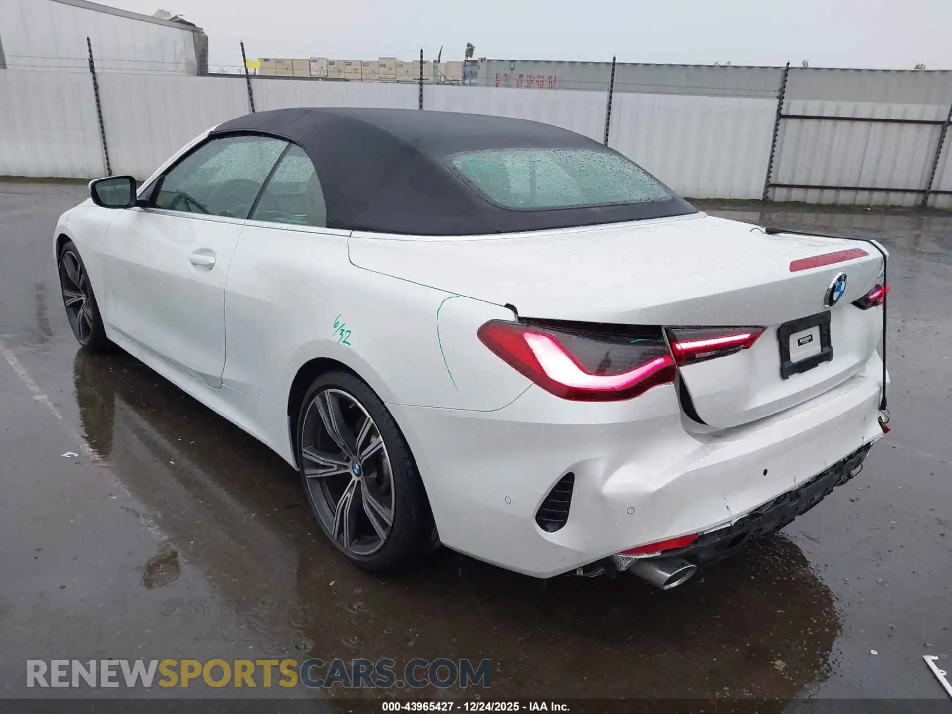 3 fotografías del automóvil dañado WBA23AT06PCM60870 BMW 430I 2023