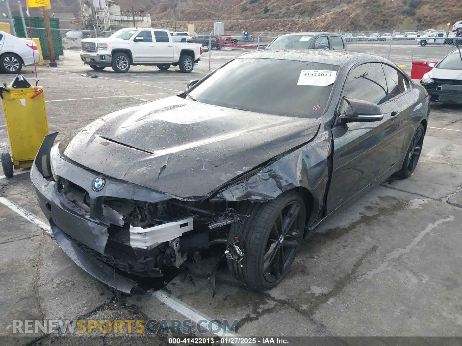 2 fotografías del automóvil dañado WBA4W7C59KAG52225 BMW 440I 2019