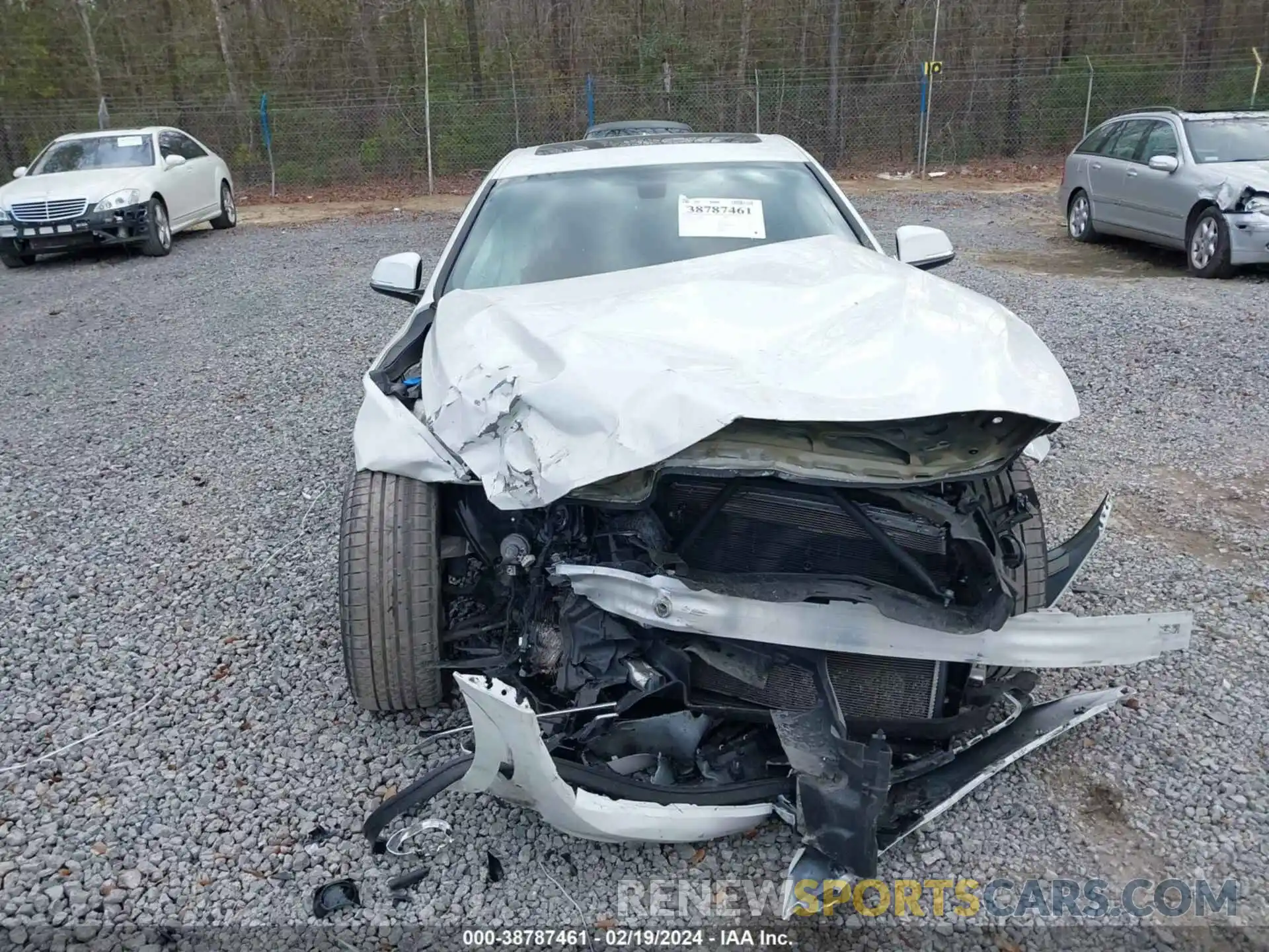 11 Photograph of a damaged car WBA4W7C59KAG52595 BMW 440I 2019