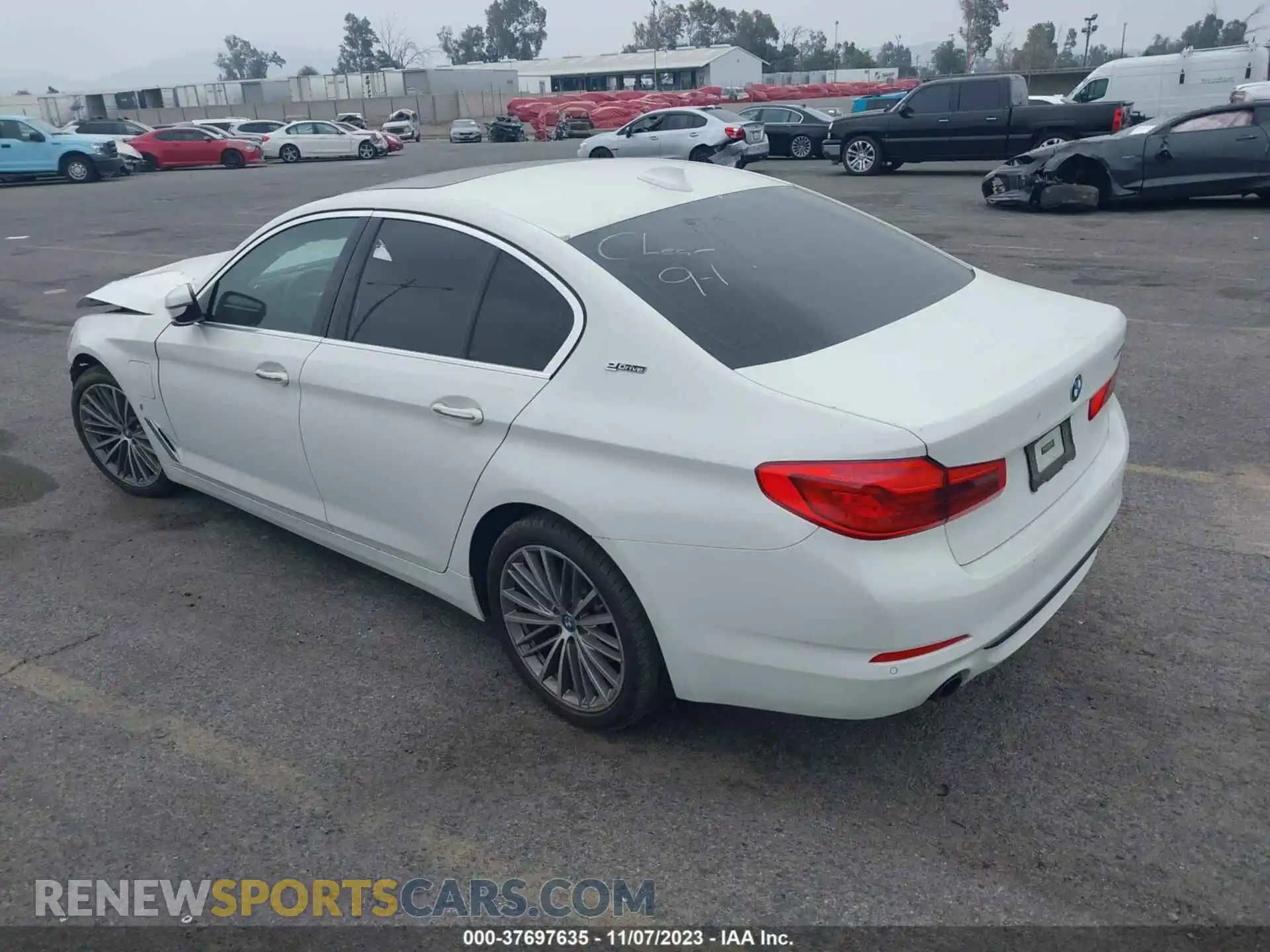 3 Photograph of a damaged car WBAJA9C50JB251231 BMW 5 SERIES 2018