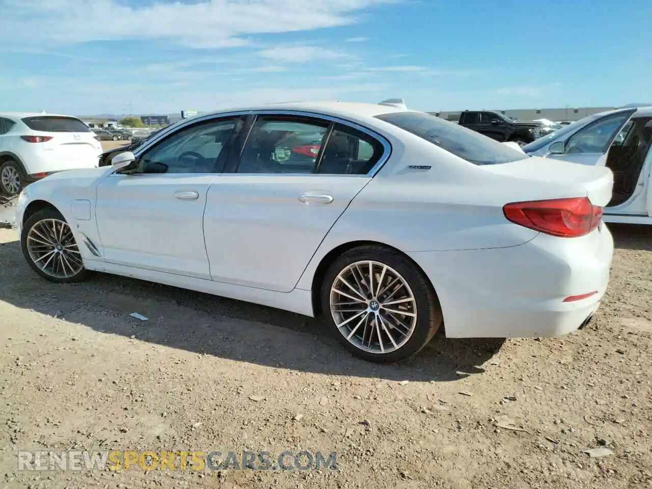 2 Photograph of a damaged car WBAJA9C50JB252606 BMW 5 SERIES 2018