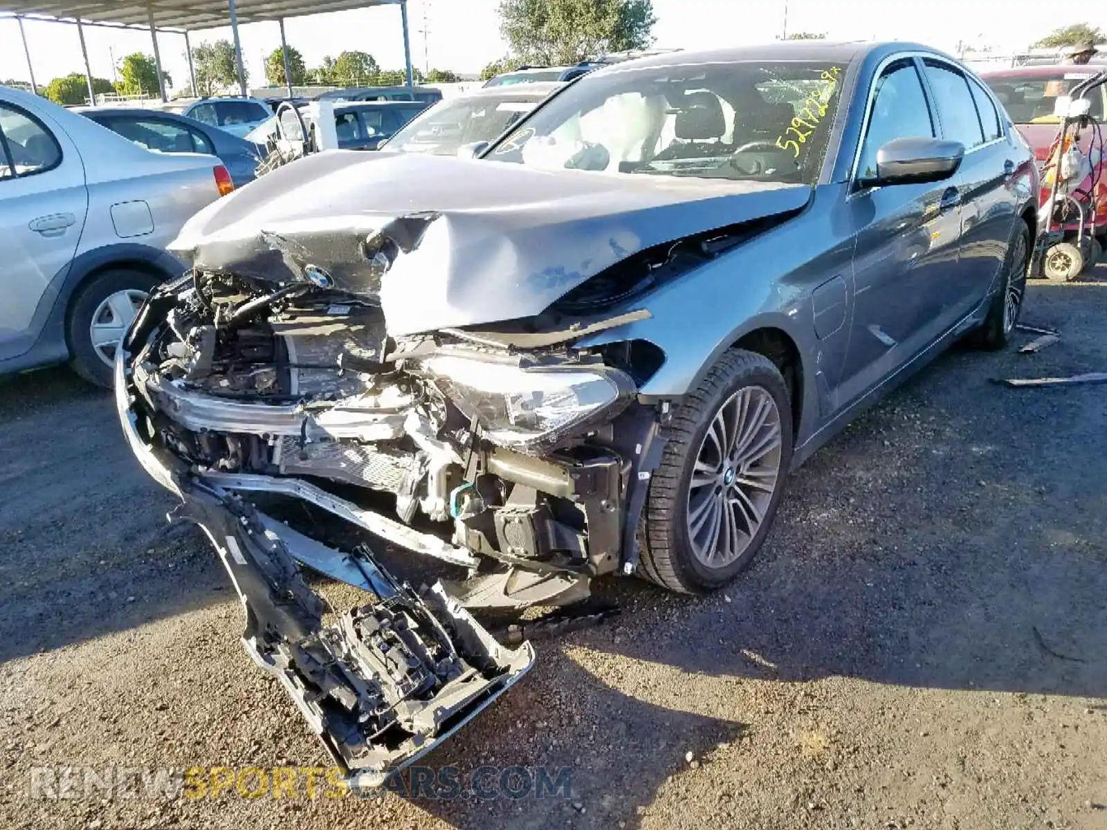 2 Photograph of a damaged car WBAJA9C54JB250597 BMW 5 SERIES 2018