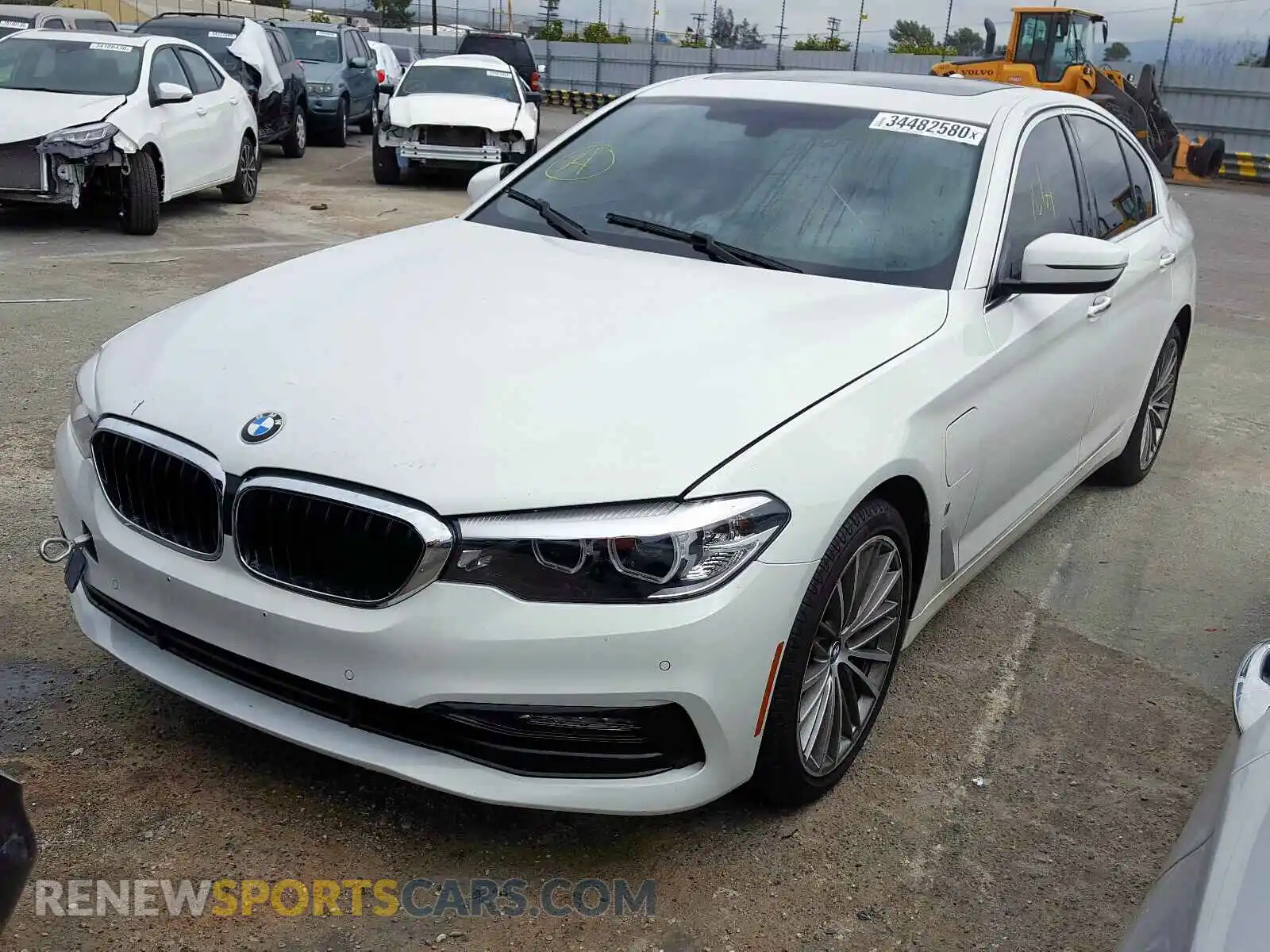 2 Photograph of a damaged car WBAJA9C5XJB252824 BMW 5 SERIES 2018