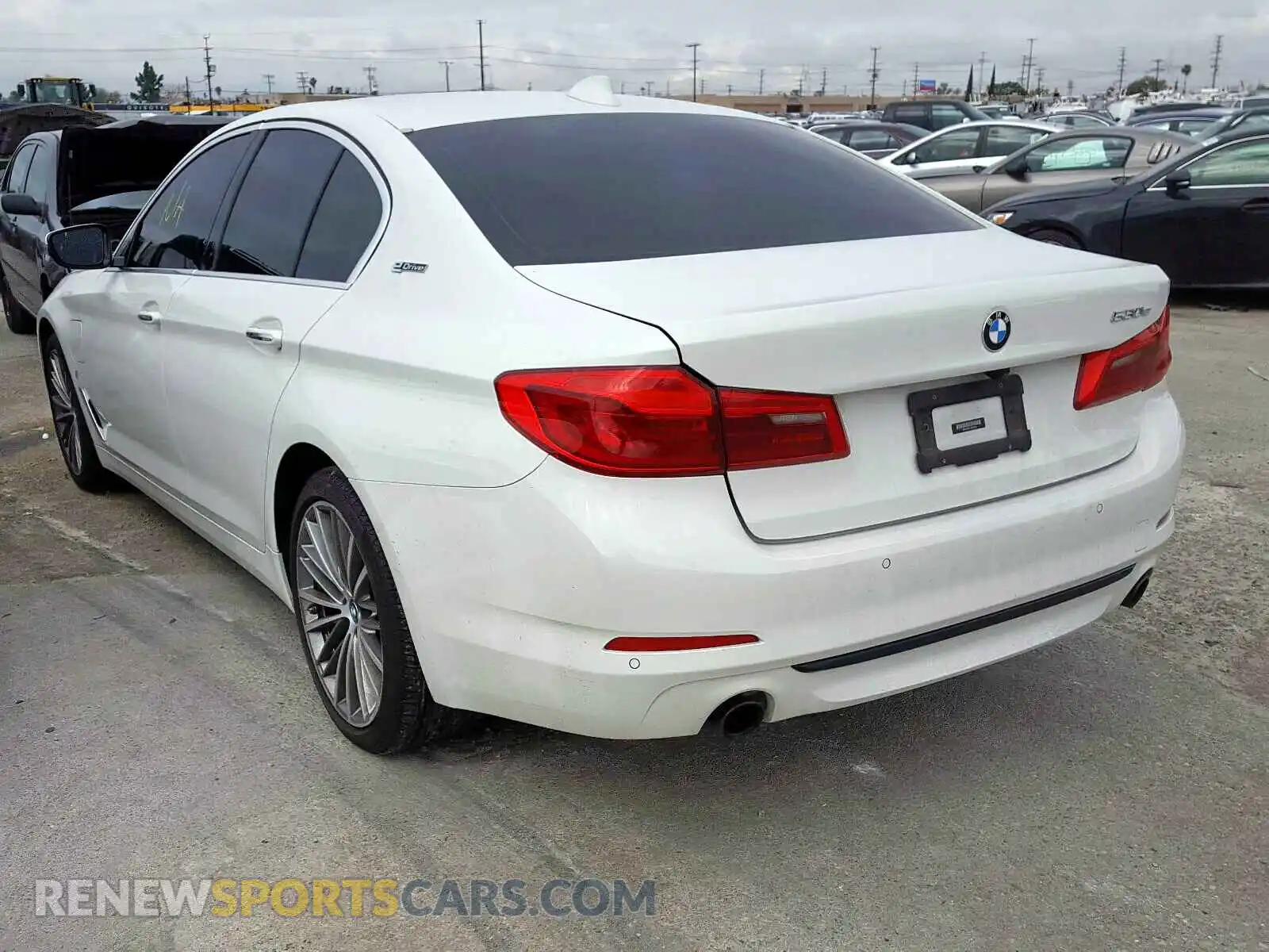 3 Photograph of a damaged car WBAJA9C5XJB252824 BMW 5 SERIES 2018