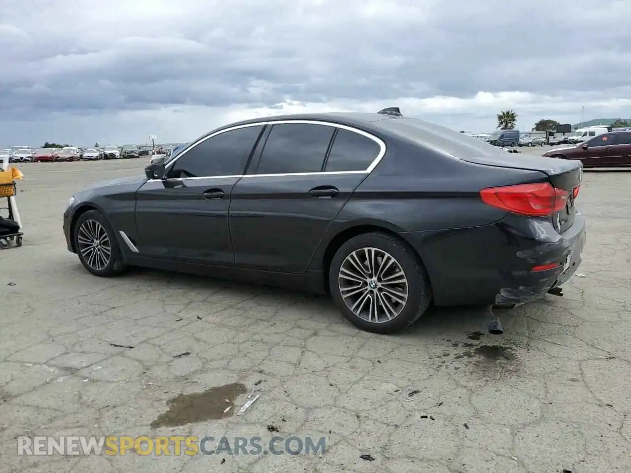 2 Photograph of a damaged car WBAJA5C50KBX86778 BMW 5 SERIES 2019
