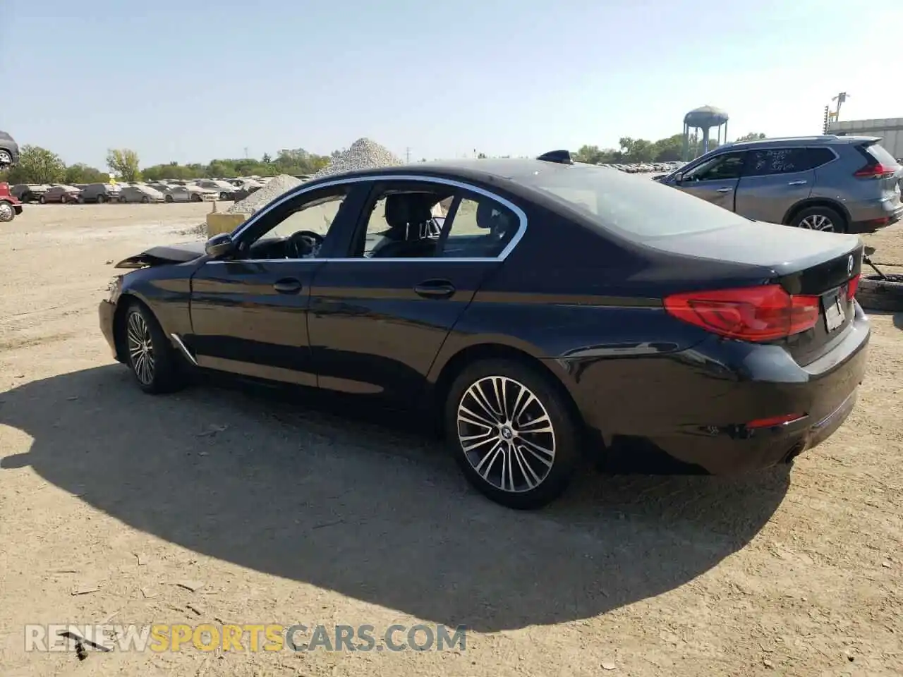 2 Фотография поврежденного автомобиля WBAJA5C50KBX87610 BMW 5 SERIES 2019