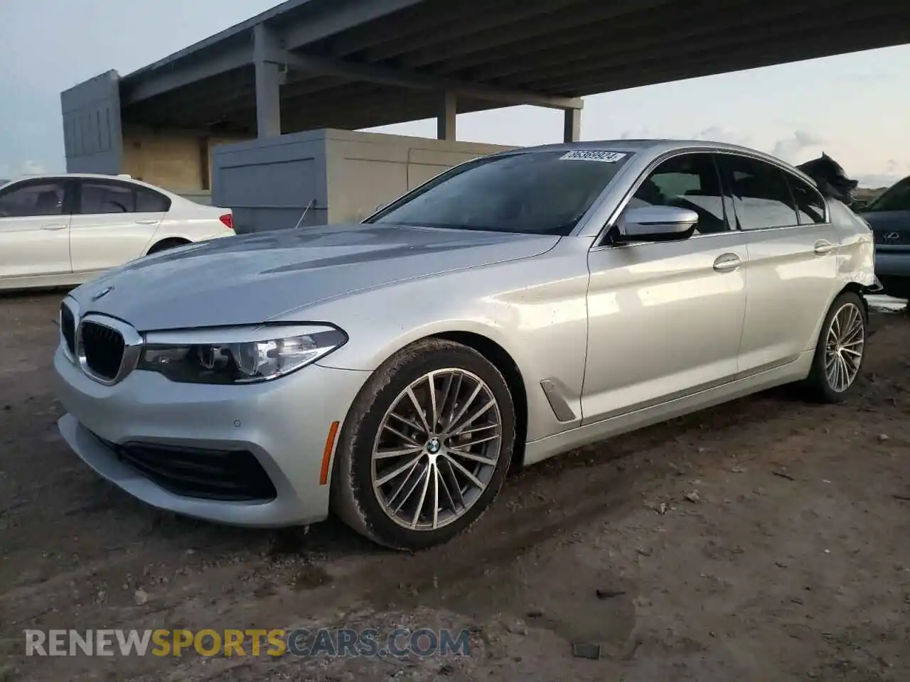 1 Photograph of a damaged car WBAJA5C51KWW05955 BMW 5 SERIES 2019