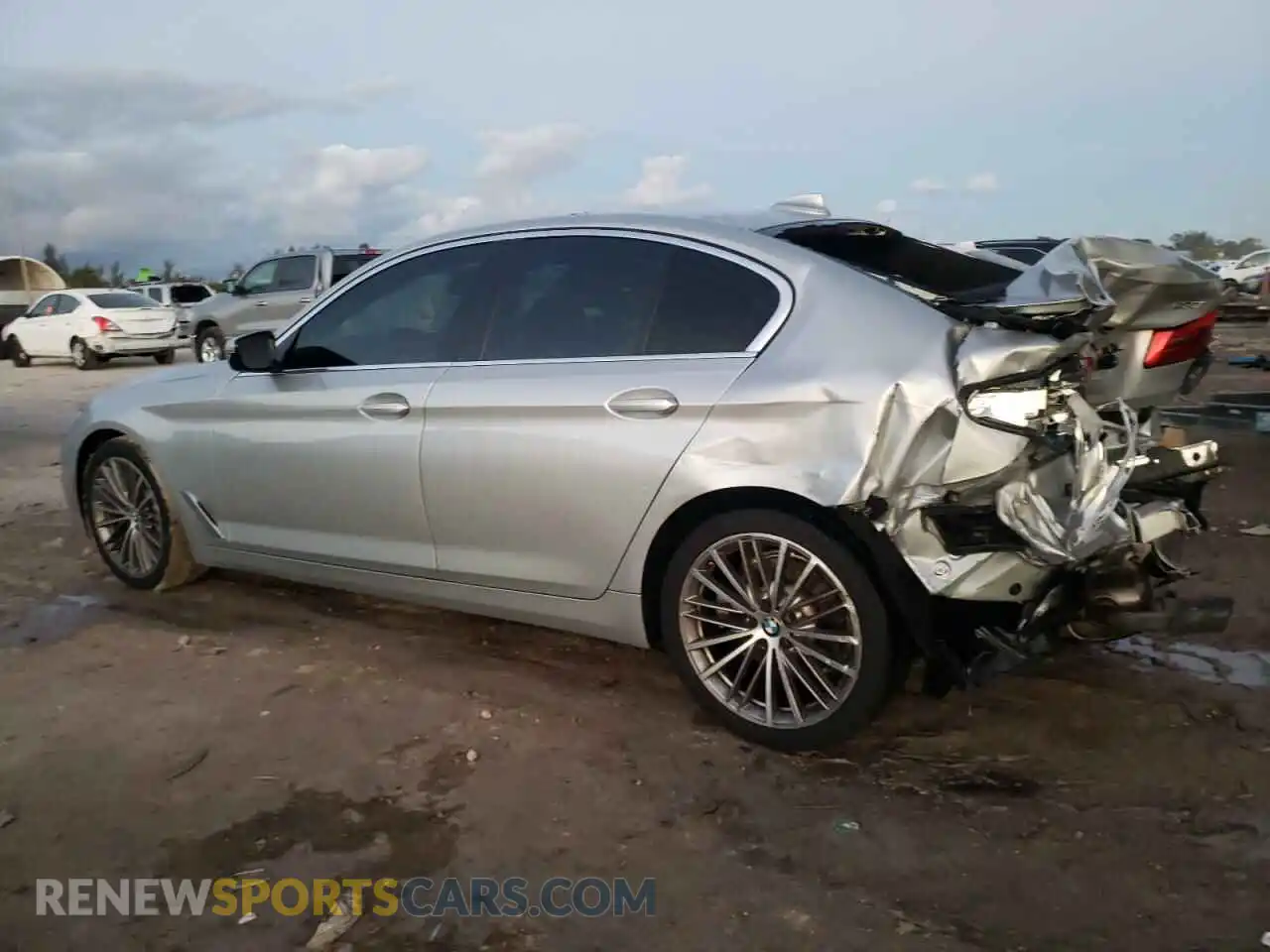 2 Photograph of a damaged car WBAJA5C51KWW05955 BMW 5 SERIES 2019