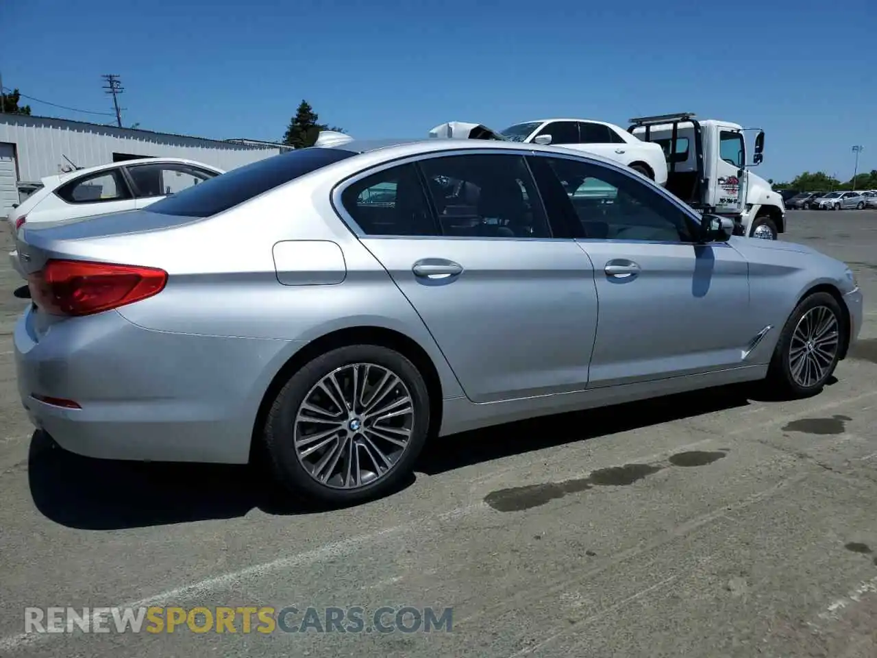 3 fotografías del automóvil dañado WBAJA5C52KBX46895 BMW 5 SERIES 2019