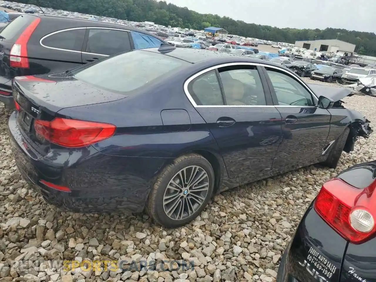 3 Photograph of a damaged car WBAJA5C52KWW05950 BMW 5 SERIES 2019
