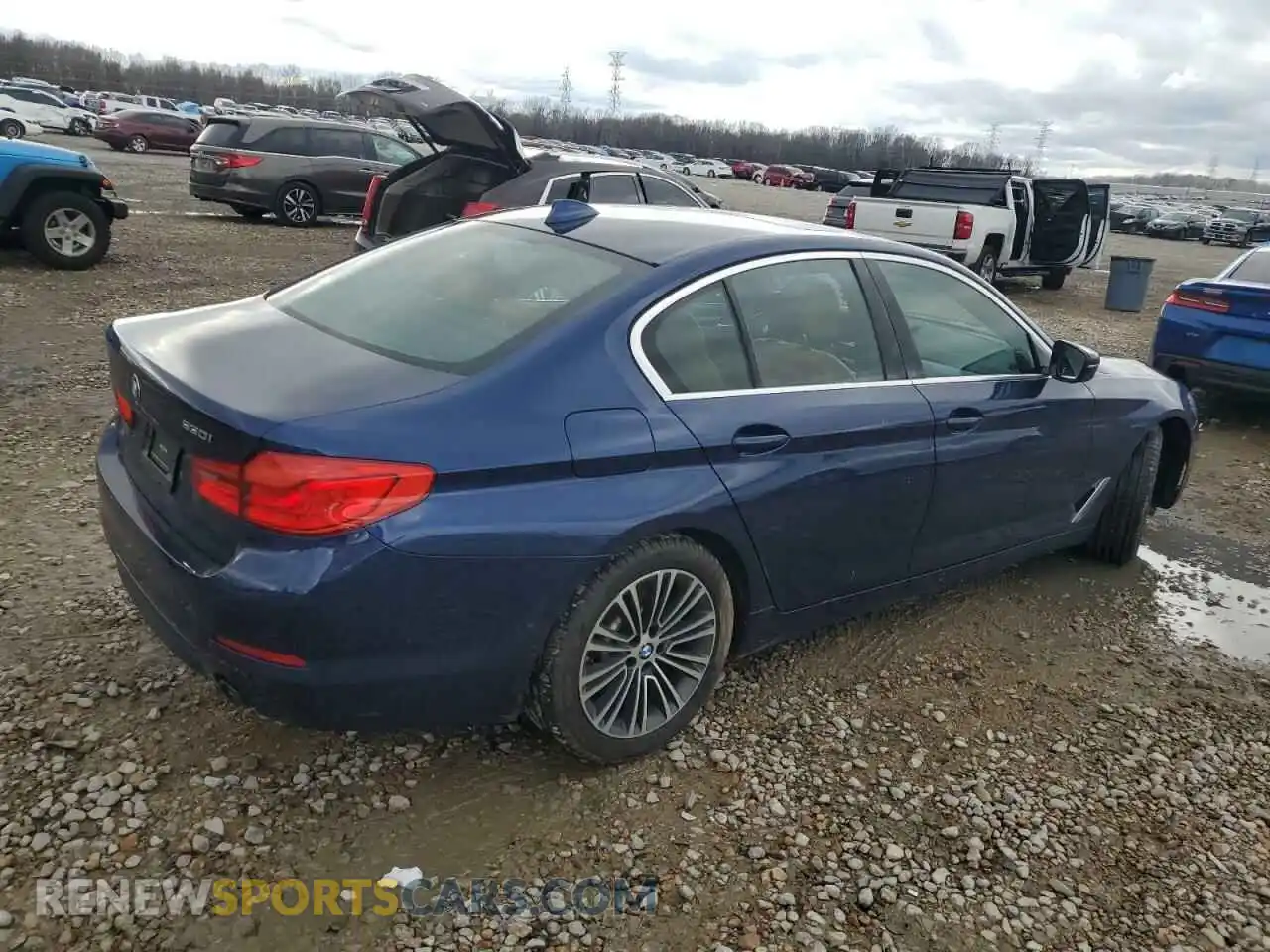 3 Фотография поврежденного автомобиля WBAJA5C52KWW14762 BMW 5 SERIES 2019