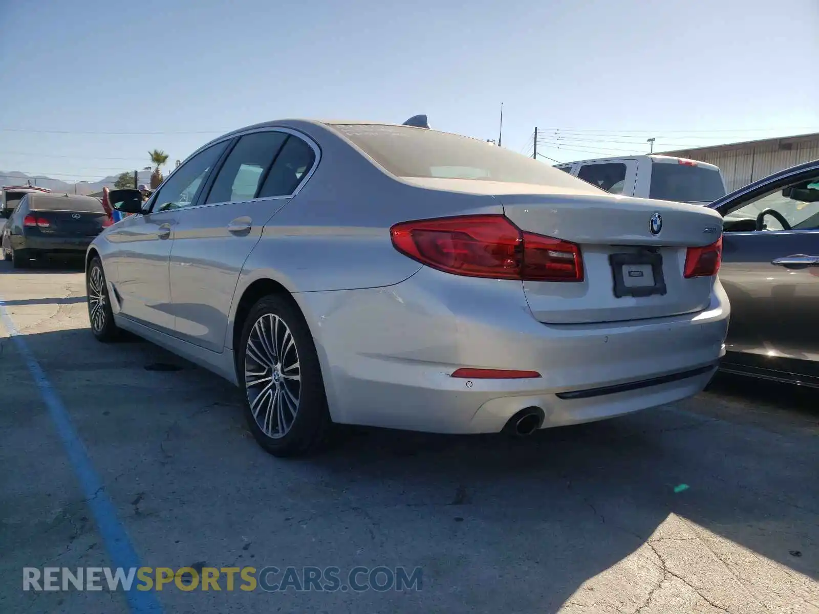 3 Photograph of a damaged car WBAJA5C53KBX87200 BMW 5 SERIES 2019