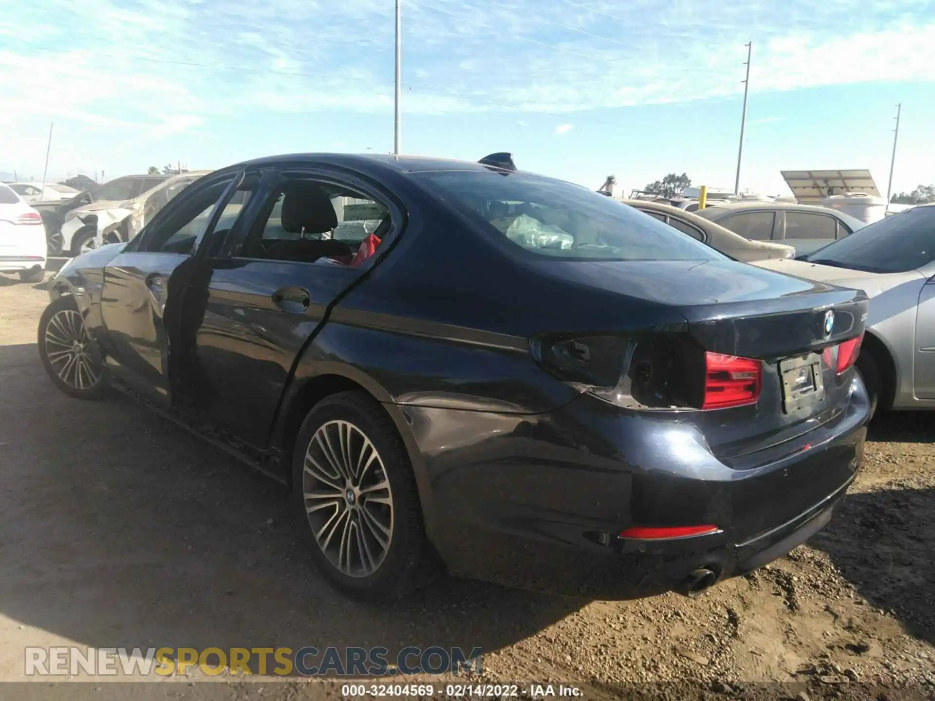 3 Photograph of a damaged car WBAJA5C54KBX87514 BMW 5 SERIES 2019