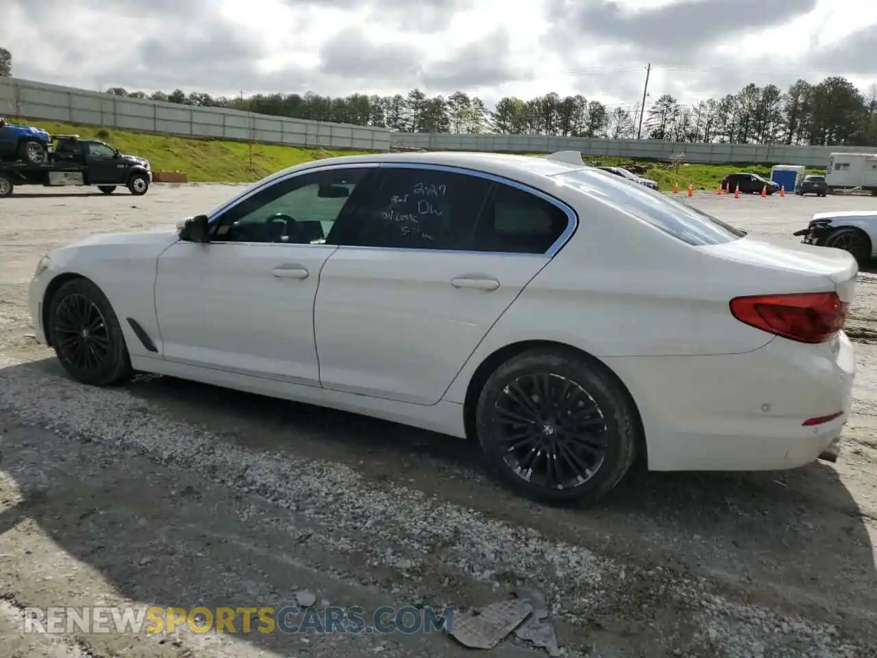 2 Photograph of a damaged car WBAJA5C54KG900977 BMW 5 SERIES 2019