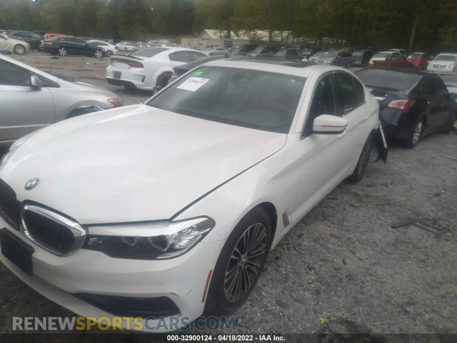 2 Photograph of a damaged car WBAJA5C54KWW08705 BMW 5 SERIES 2019