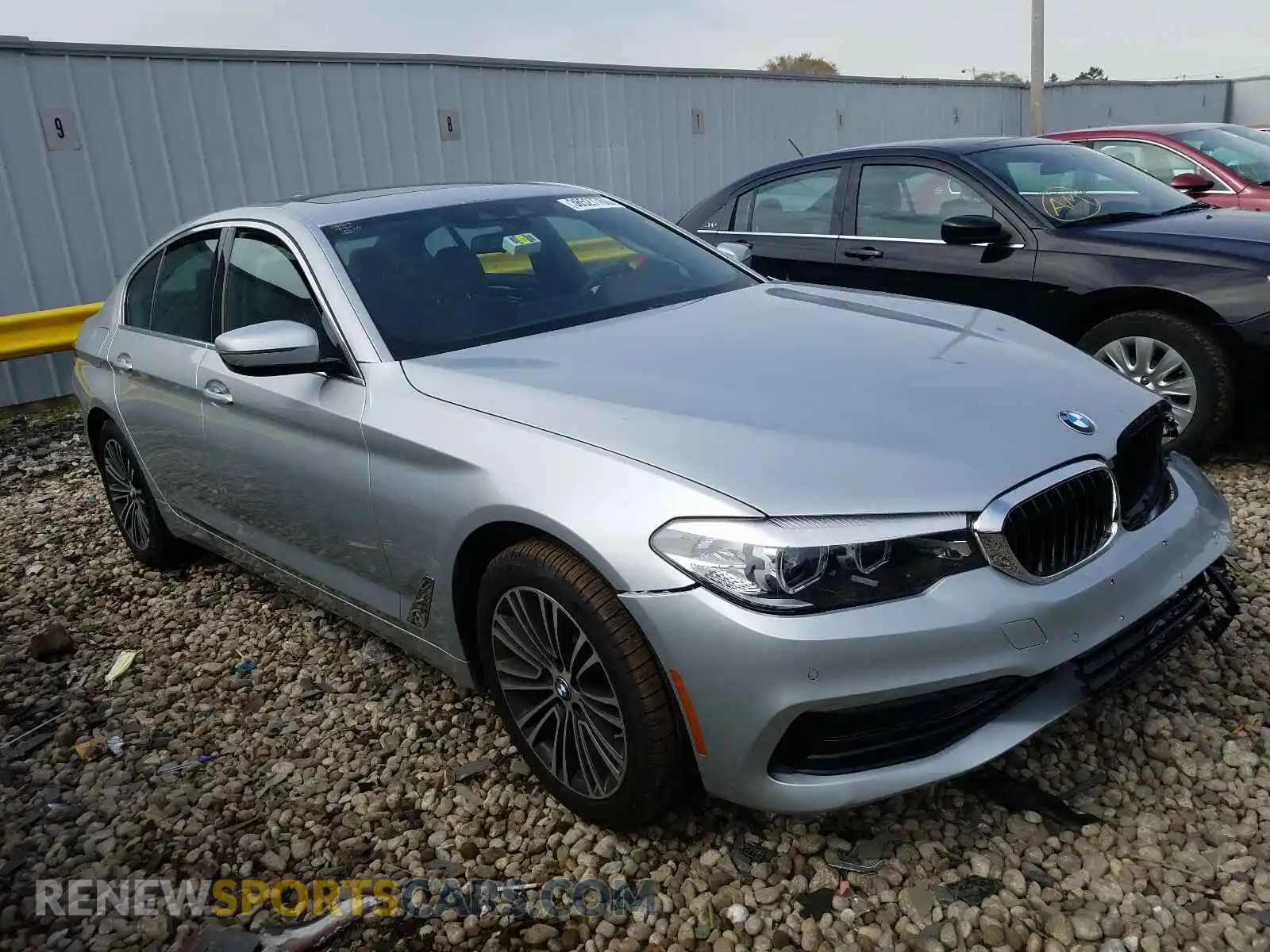 1 Photograph of a damaged car WBAJA5C55KBX86629 BMW 5 SERIES 2019