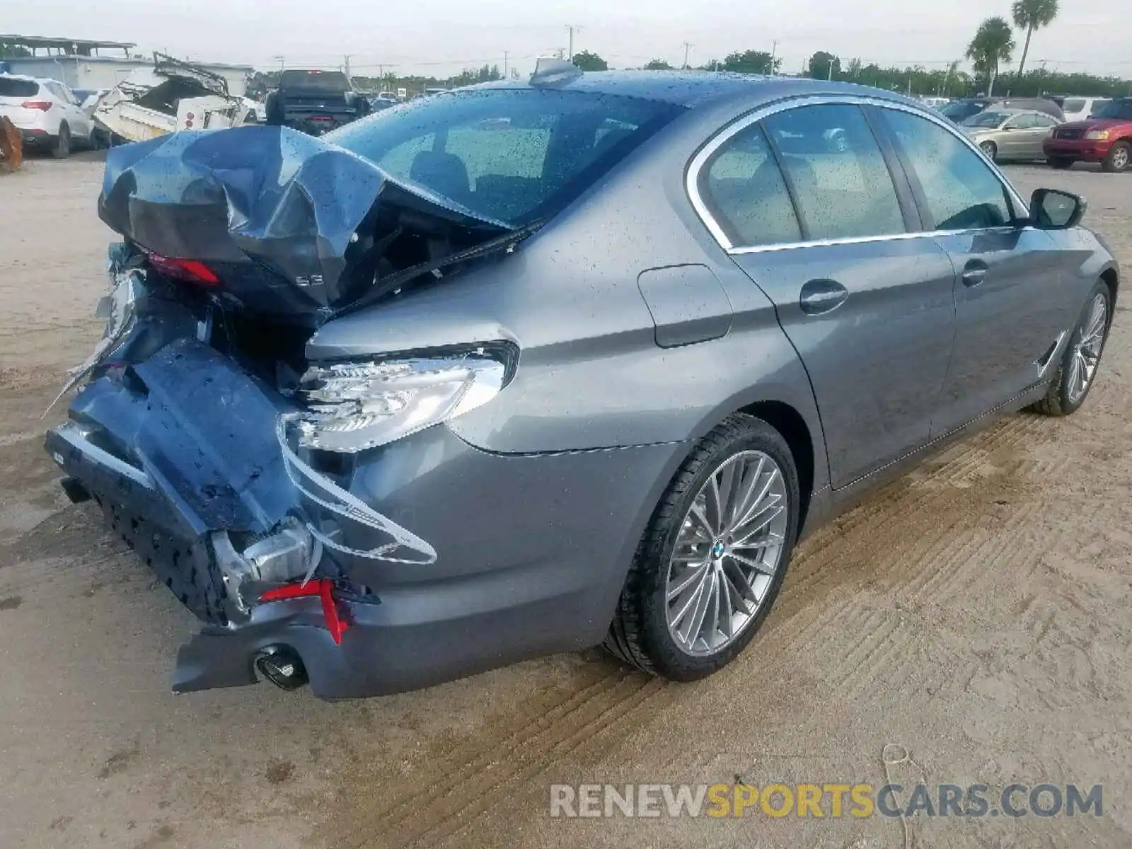 4 Photograph of a damaged car WBAJA5C55KBX87389 BMW 5 SERIES 2019