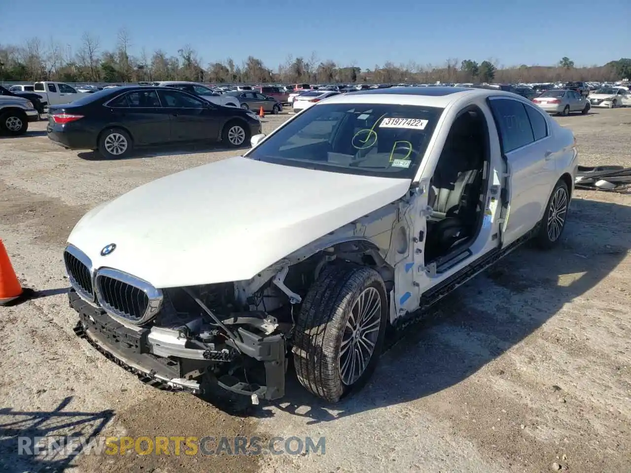 2 Photograph of a damaged car WBAJA5C55KWW04114 BMW 5 SERIES 2019
