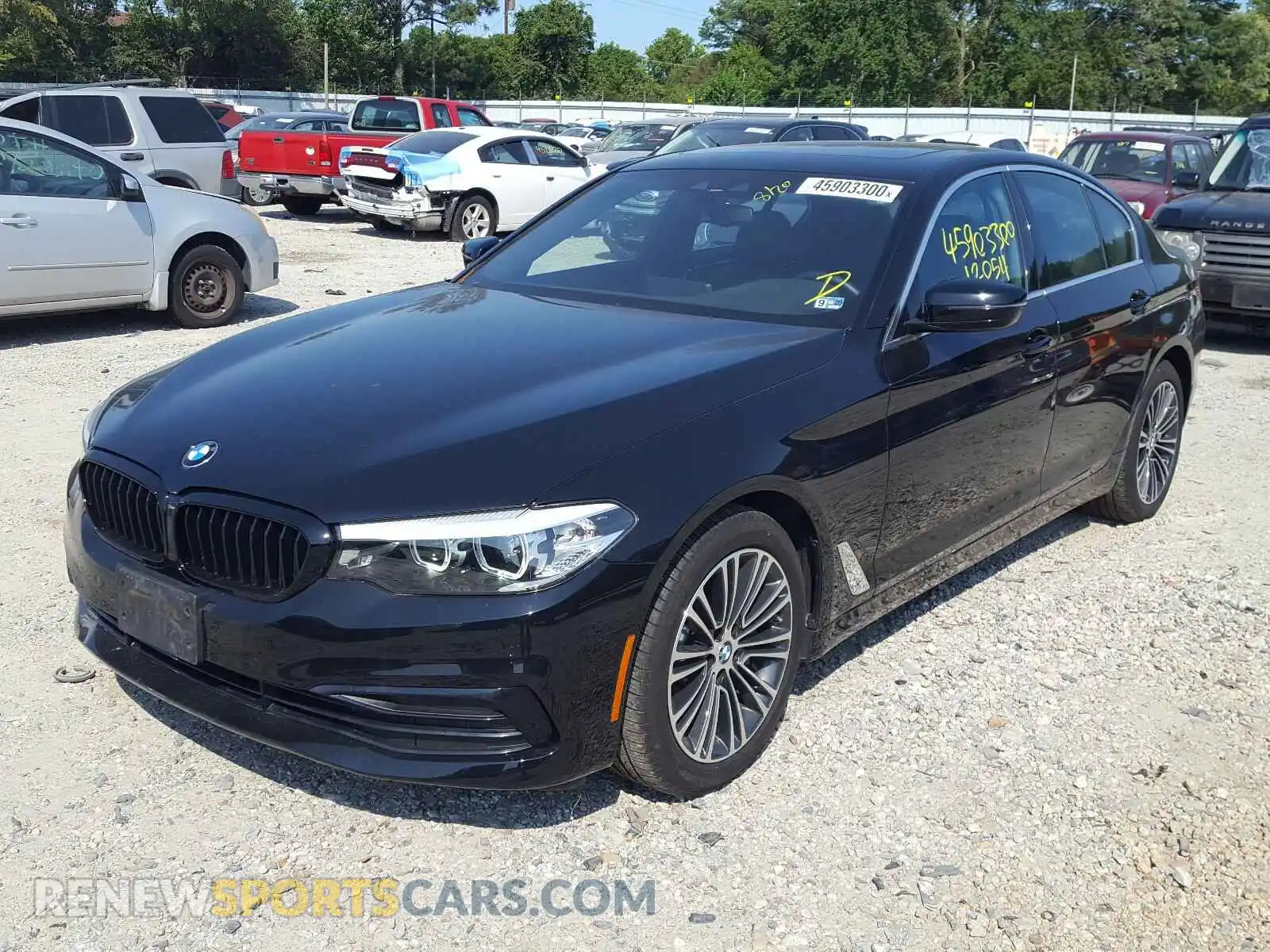 2 Фотография поврежденного автомобиля WBAJA5C57KWW06270 BMW 5 SERIES 2019