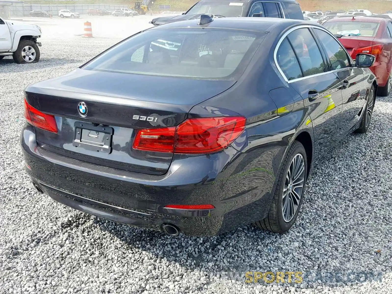 4 Фотография поврежденного автомобиля WBAJA5C57KWW09993 BMW 5 SERIES 2019