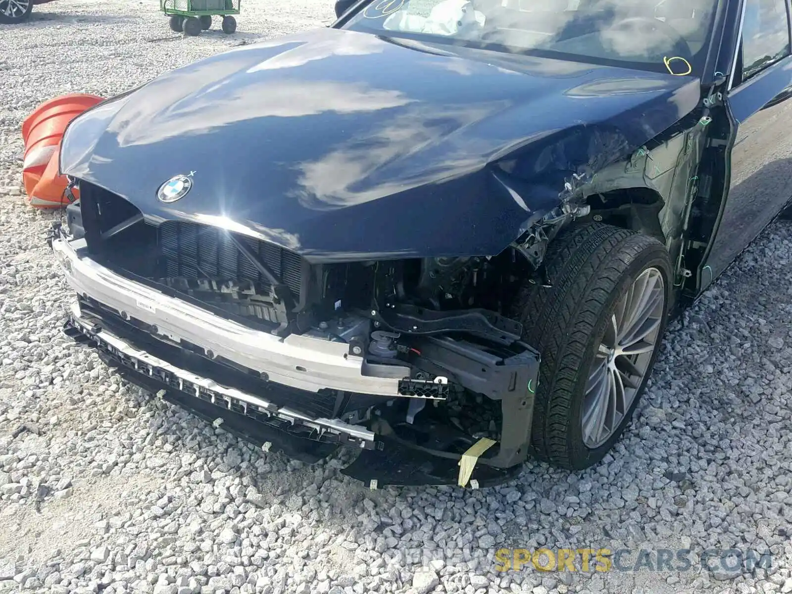 9 Photograph of a damaged car WBAJA5C57KWW12795 BMW 5 SERIES 2019