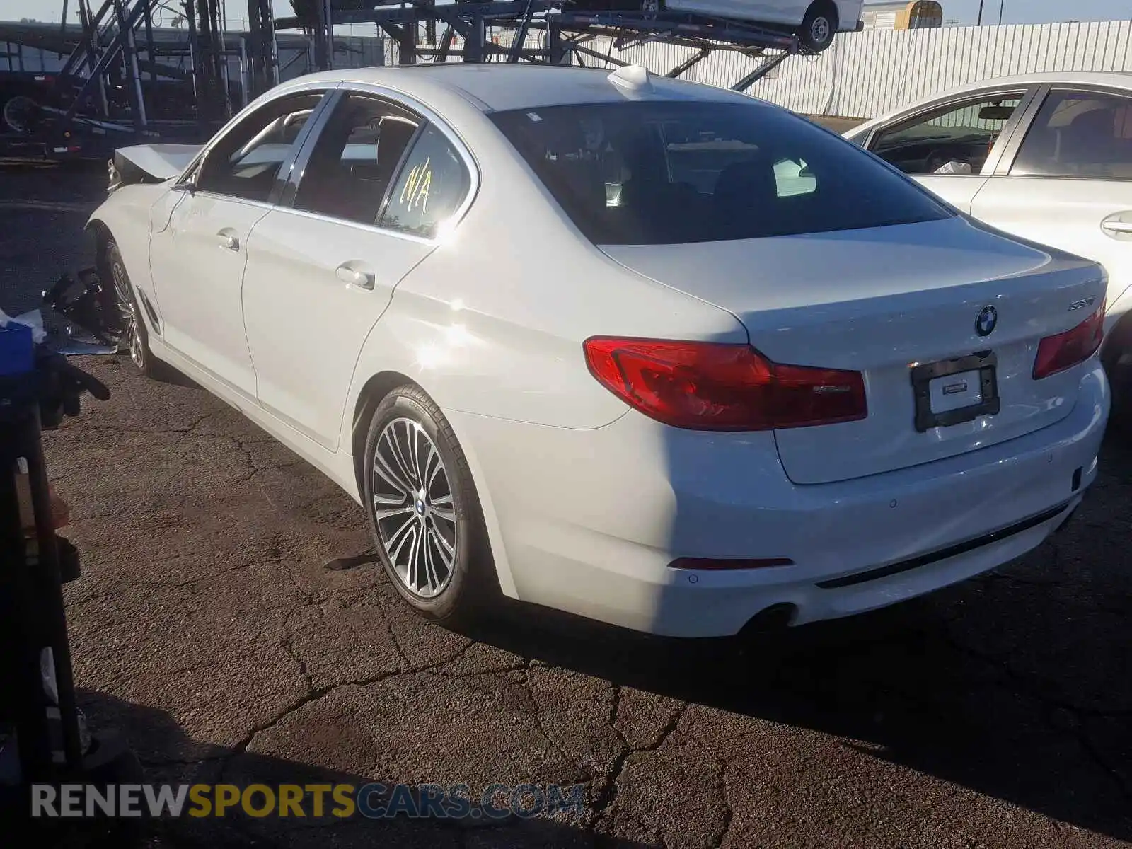 3 Photograph of a damaged car WBAJA5C58KBX87550 BMW 5 SERIES 2019