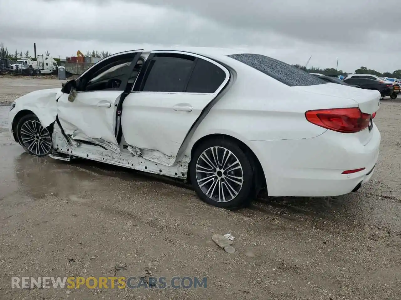 2 Photograph of a damaged car WBAJA5C58KWA58041 BMW 5 SERIES 2019