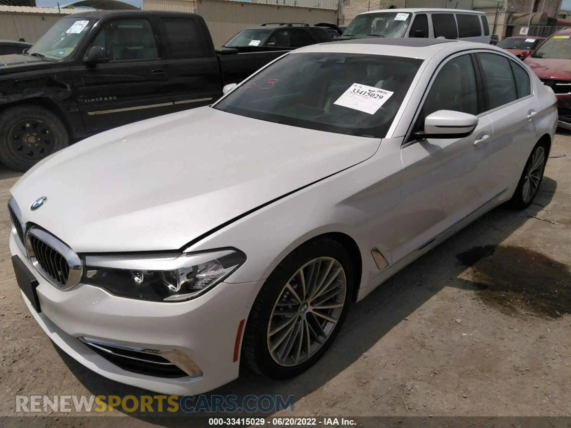 2 Photograph of a damaged car WBAJA5C59KBX87783 BMW 5 SERIES 2019