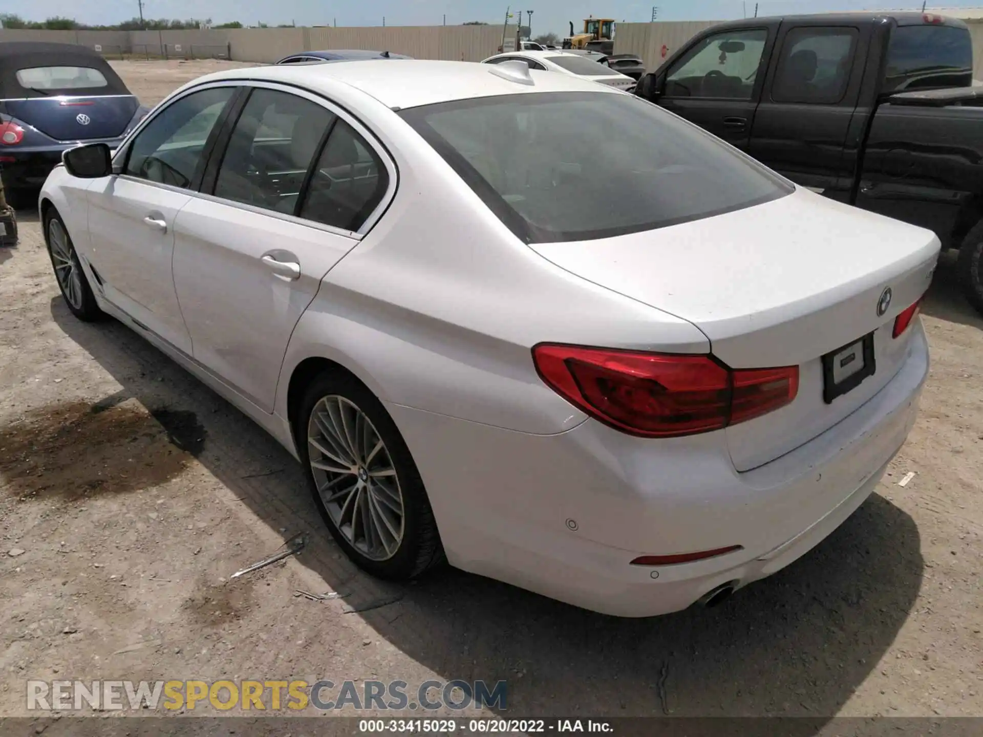 3 Photograph of a damaged car WBAJA5C59KBX87783 BMW 5 SERIES 2019