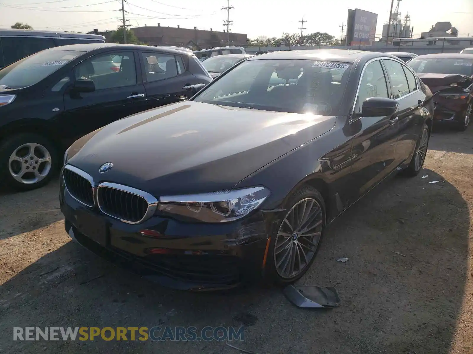 2 fotografías del automóvil dañado WBAJA5C5XKBX87081 BMW 5 SERIES 2019