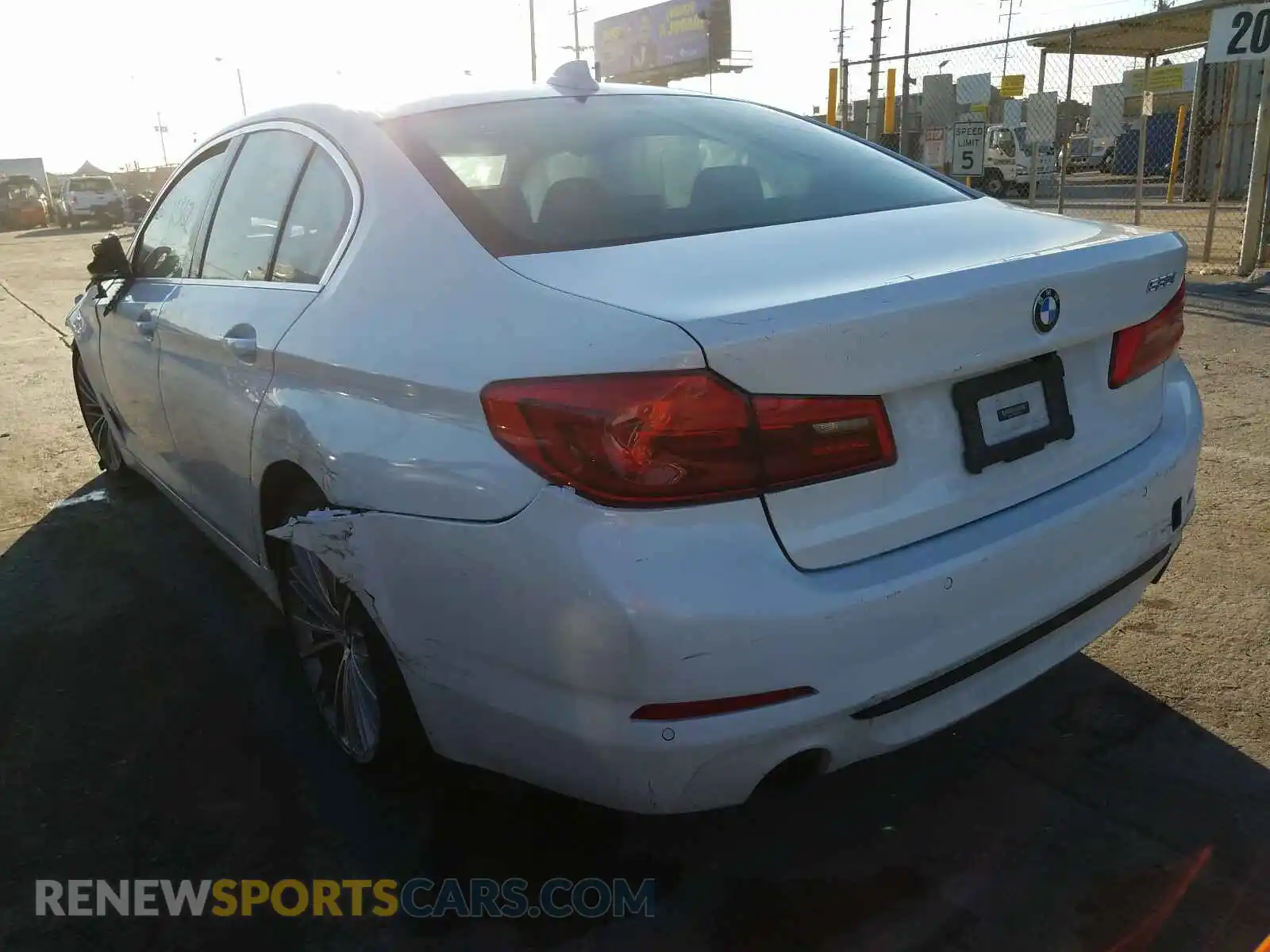 3 fotografías del automóvil dañado WBAJA5C5XKBX87758 BMW 5 SERIES 2019