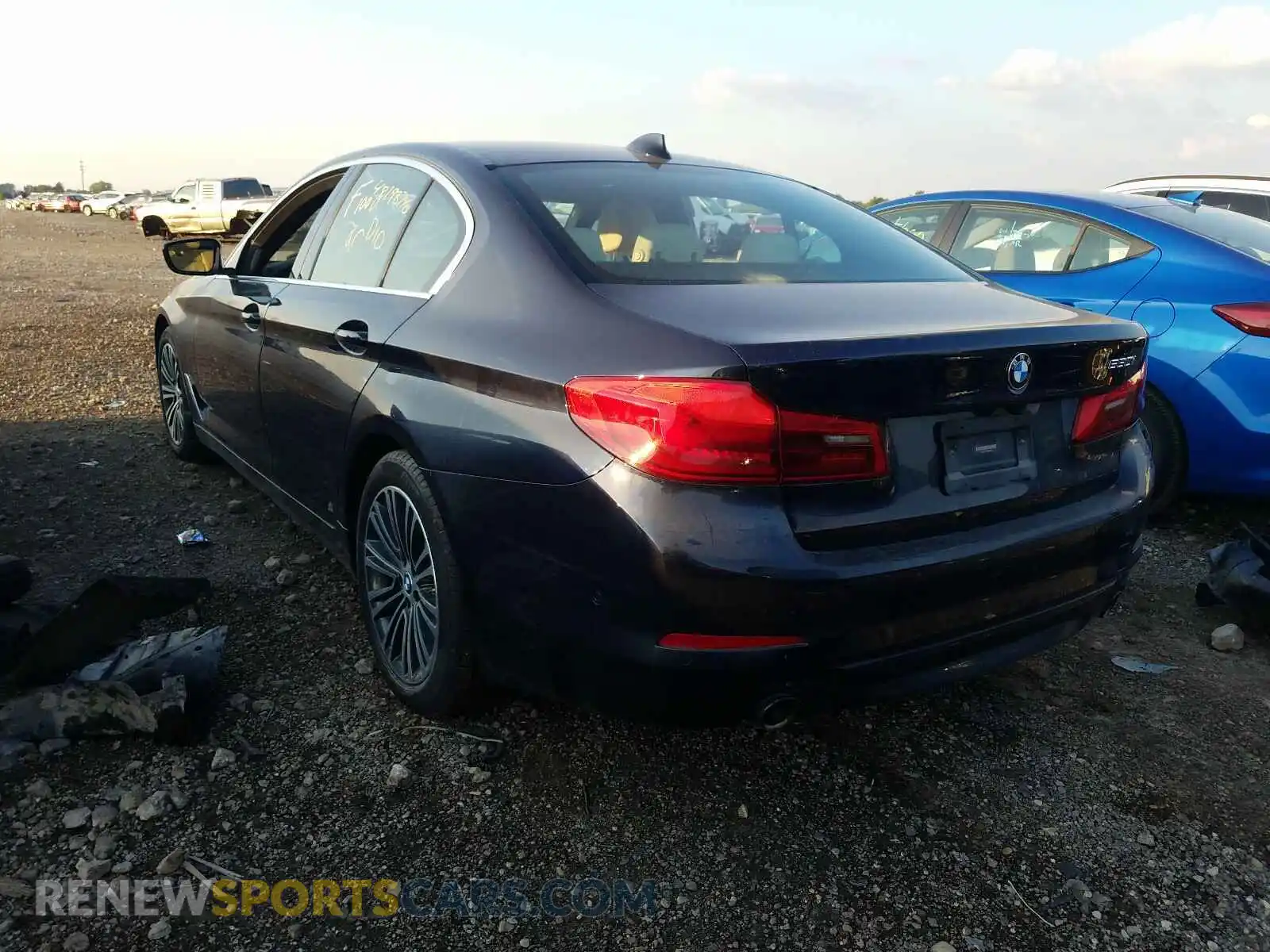 3 Фотография поврежденного автомобиля WBAJA5C5XKBX88022 BMW 5 SERIES 2019