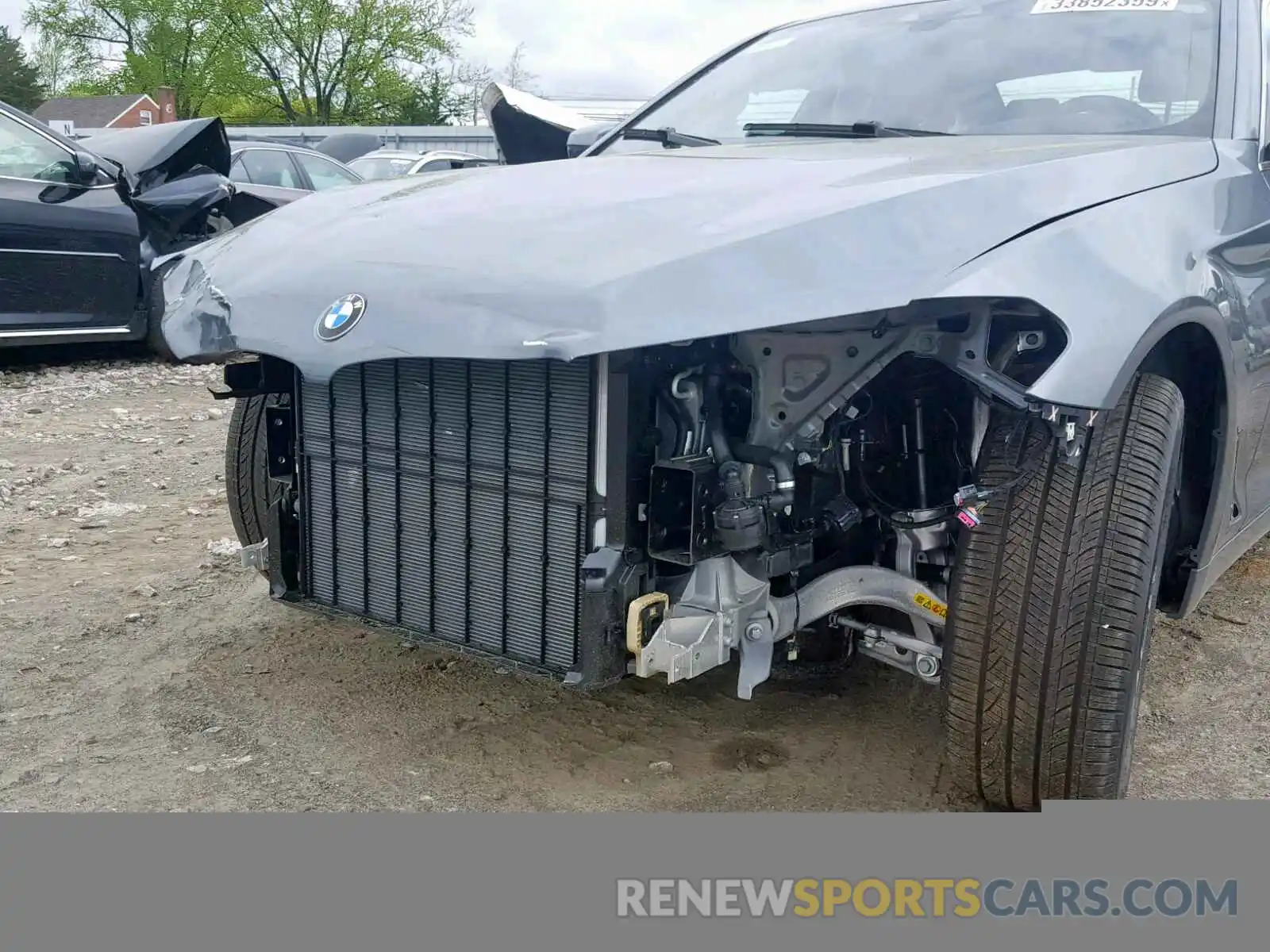 9 Photograph of a damaged car WBAJA7C53KWW02888 BMW 5 SERIES 2019