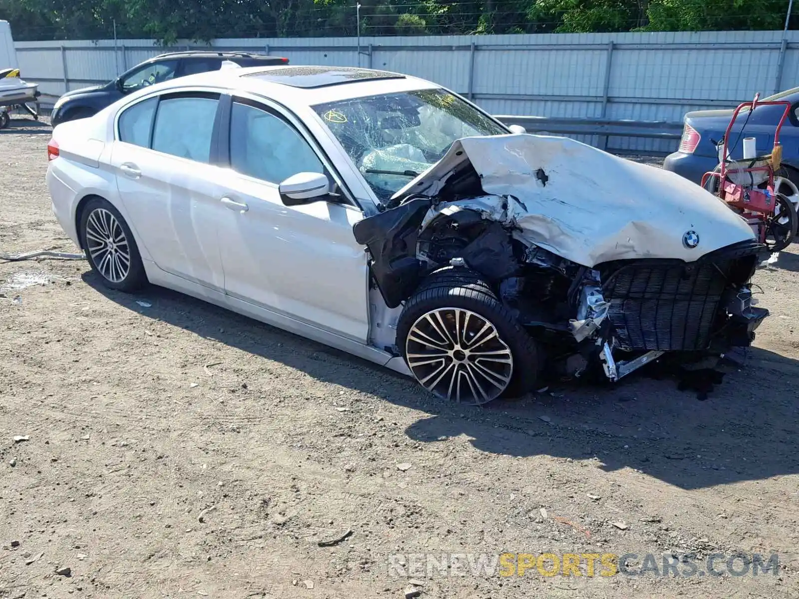 1 Photograph of a damaged car WBAJA7C57KG909877 BMW 5 SERIES 2019